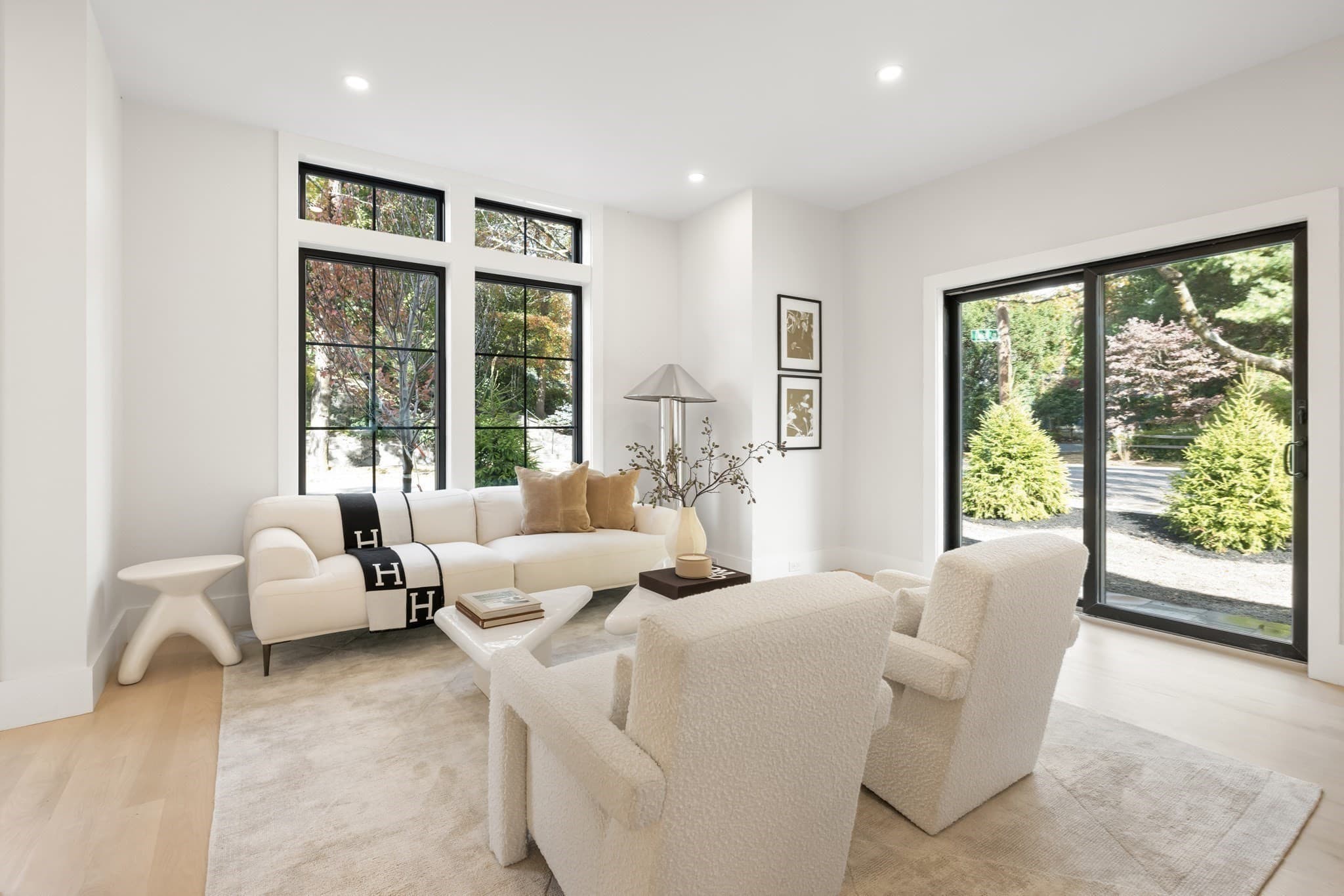 Condominium at 6 Floral St # 6, Newton MA 02461, photo 6 of 16