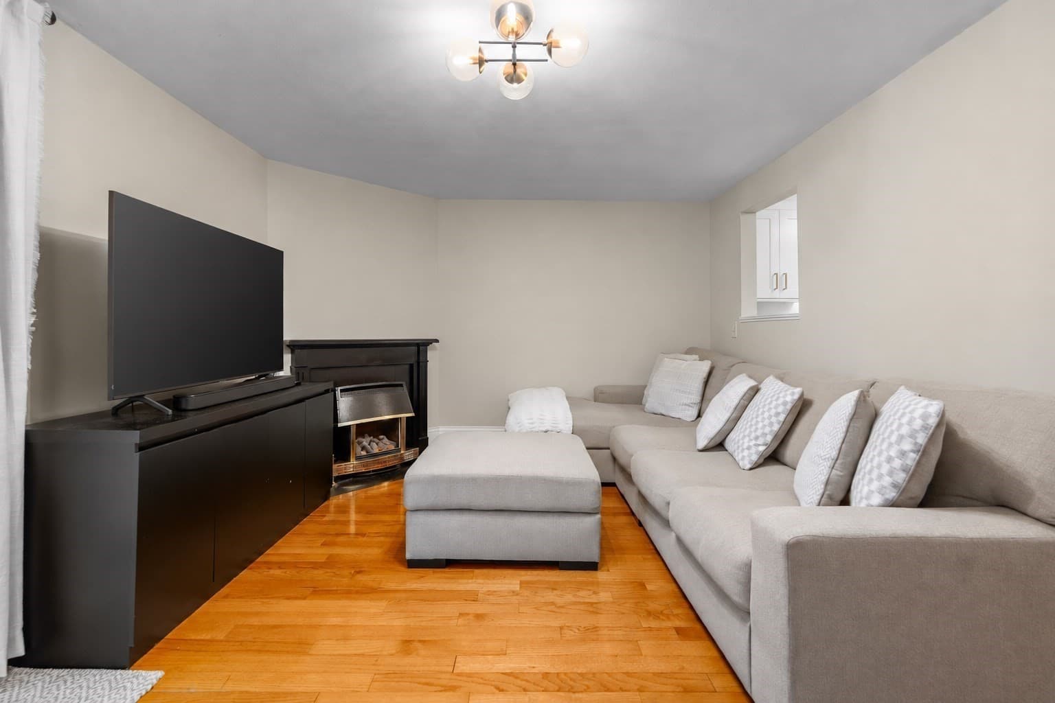 Condominium at 214 Morgan Dr # 214, Haverhill MA 01832, photo 13 of 32