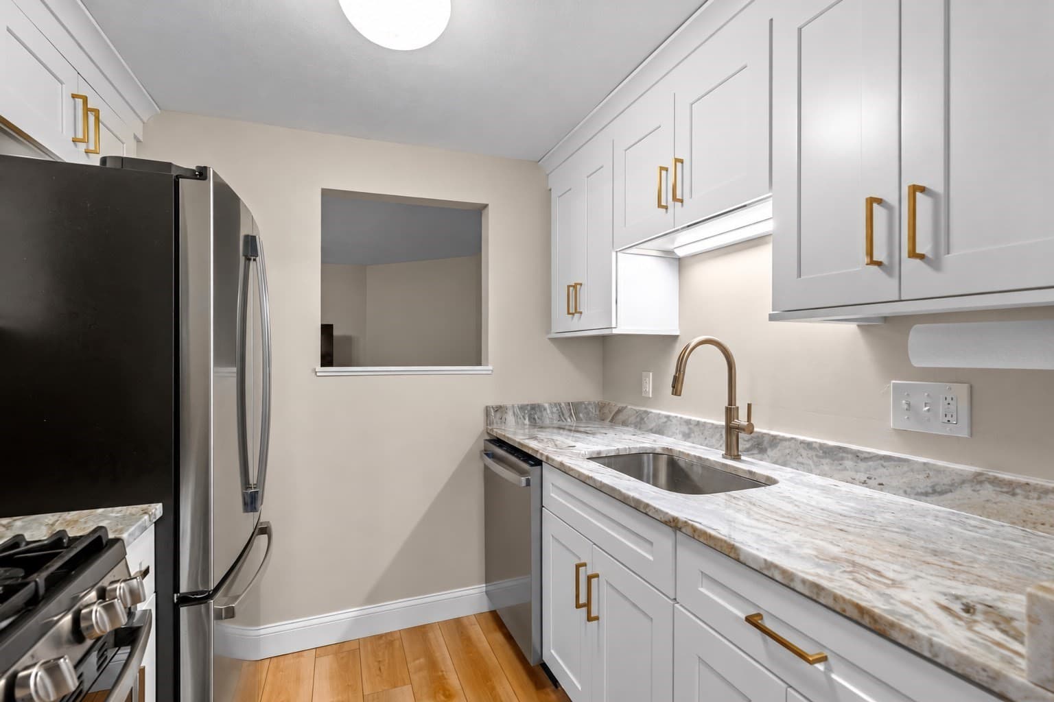 Condominium at 214 Morgan Dr # 214, Haverhill MA 01832, photo 10 of 32