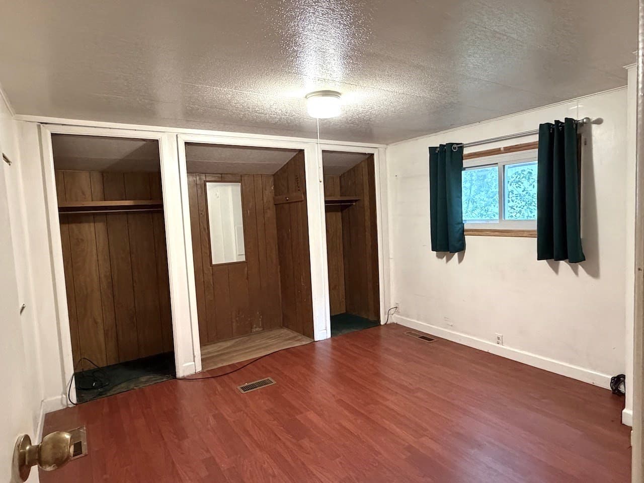 Mobile Home at 45 Puffin Drive, Chicopee MA 01020, photo 28 of 33