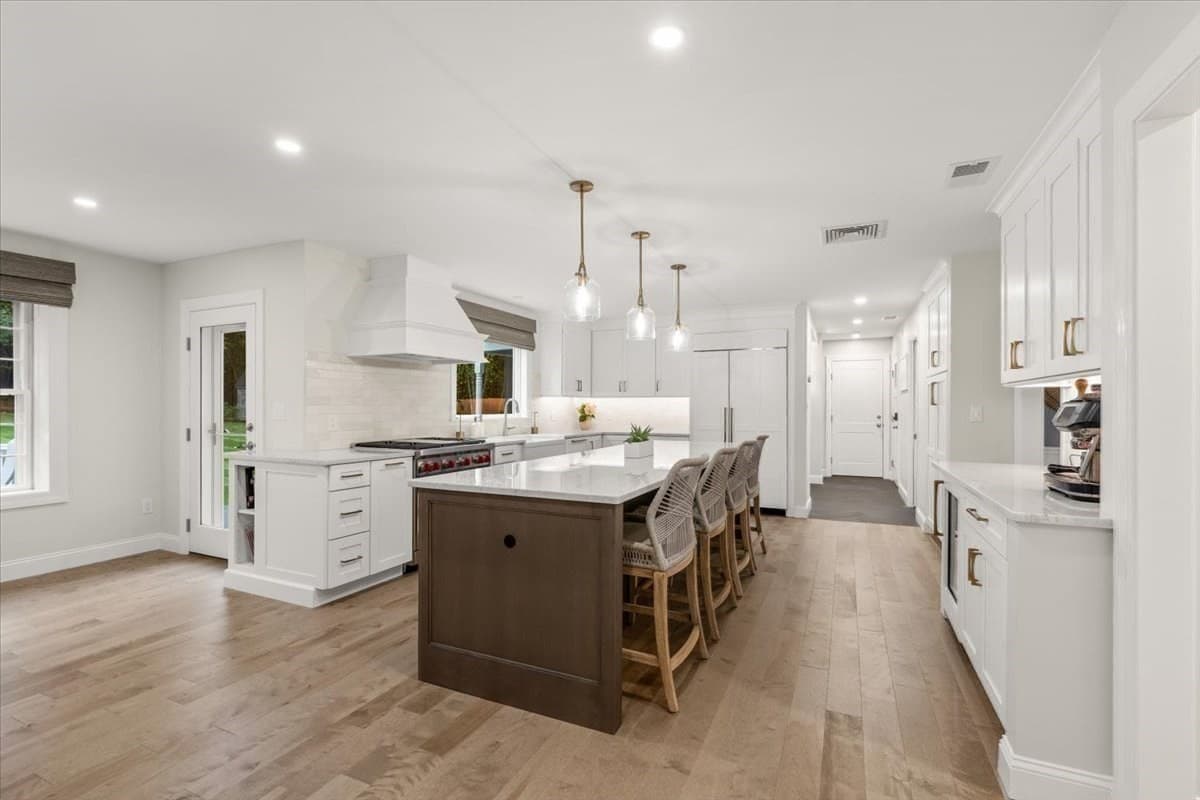 Single Family Residence at 62 Metacomet Way, Marshfield MA 02050, photo 6 of 42