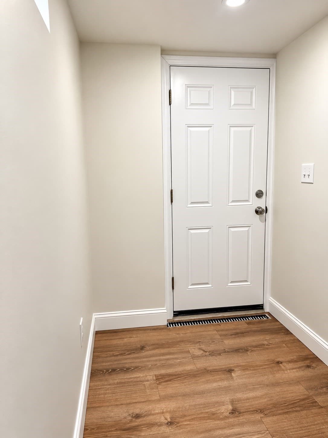 Single Family Residence at 83 Riverbank Rd, Saugus MA 01906, photo 20 of 26