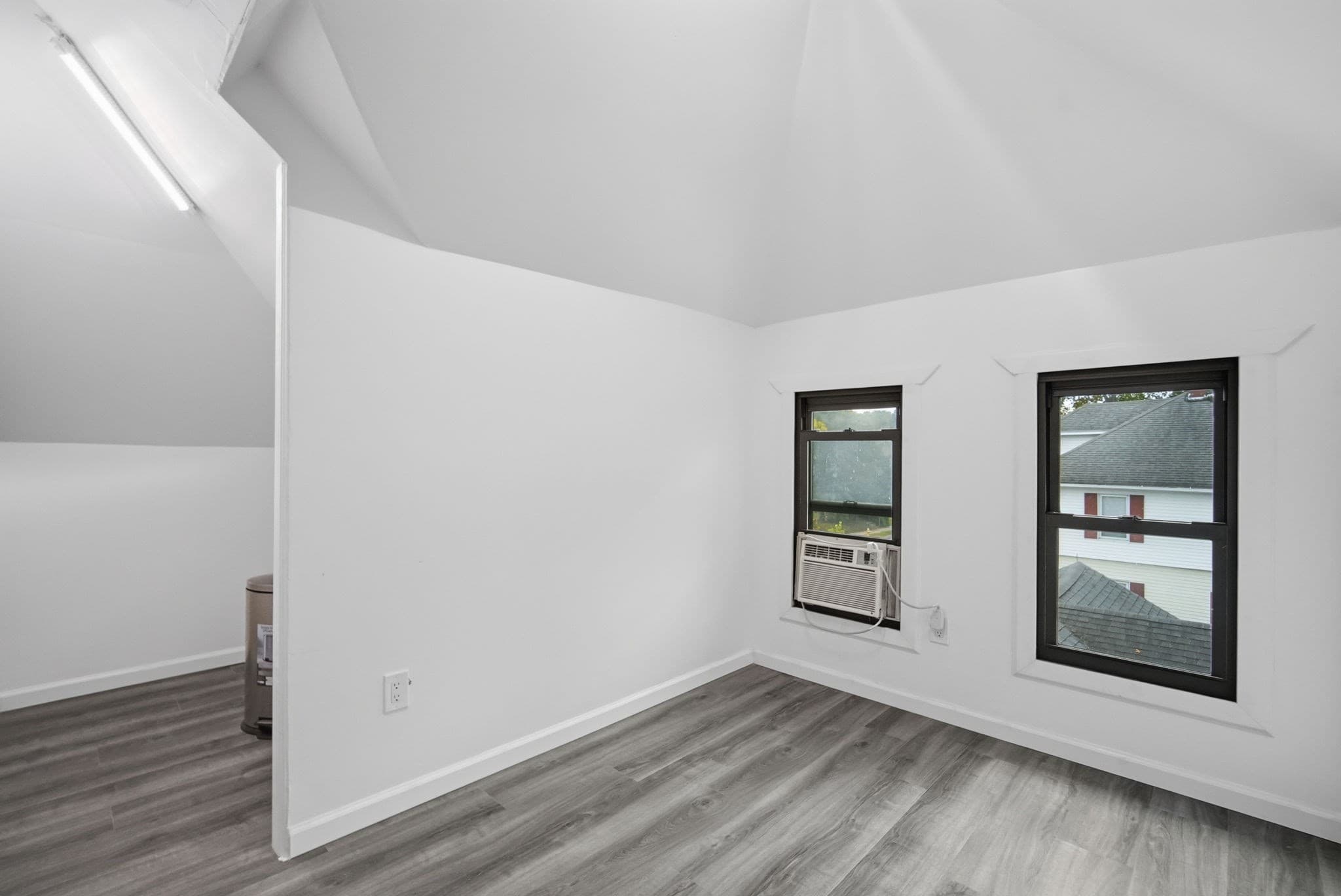 Single Family Residence at 98 Bristol Street, Springfield MA 01109, photo 30 of 34