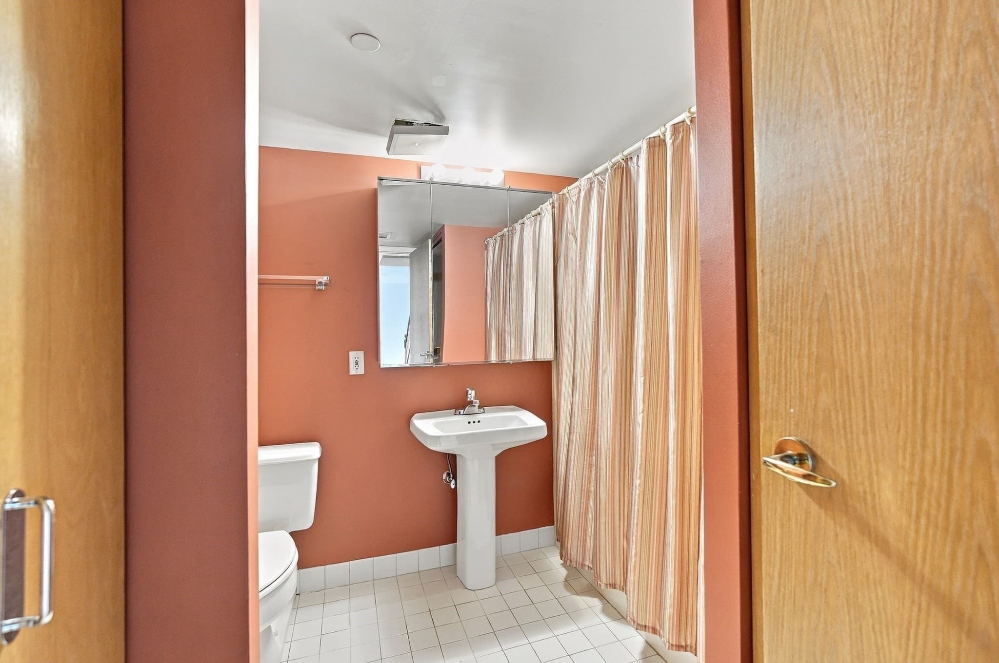 Condominium at 65 Lake Avenue # 502, Worcester MA 01604, photo 21 of 31