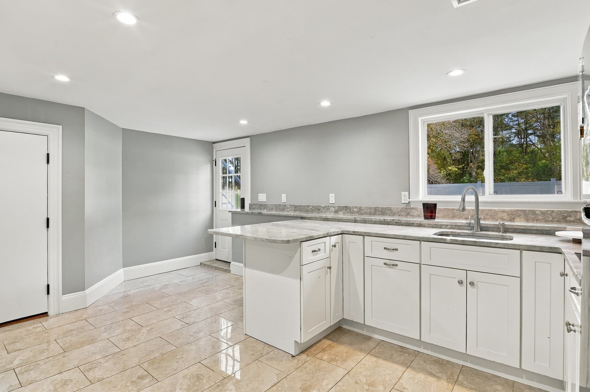 Single Family Residence at 159 Mishawum Road, Woburn MA 01801, photo 19 of 26
