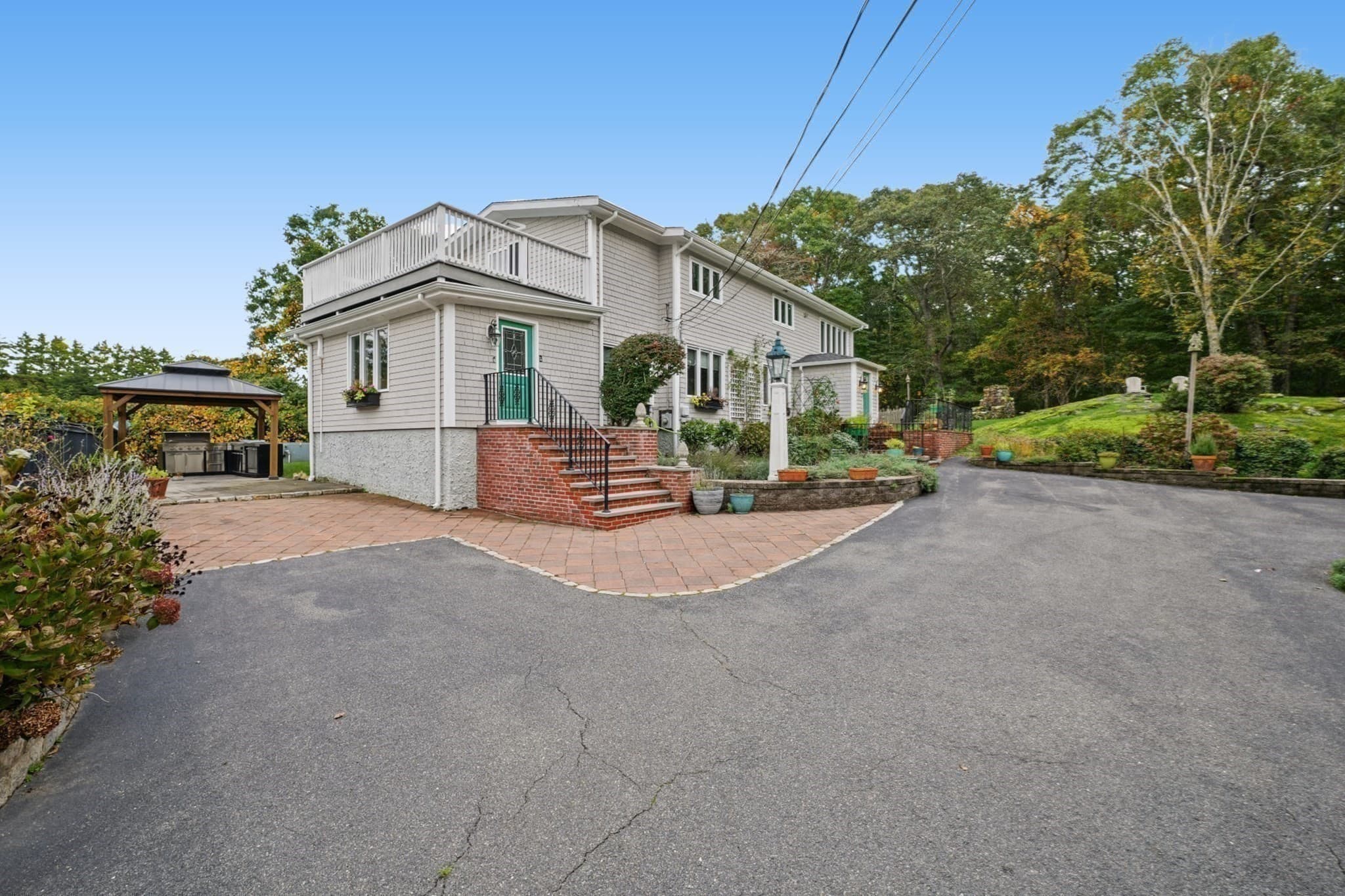 Single Family Residence at 74 Little River Rd, Dartmouth MA 02748, photo 4 of 42