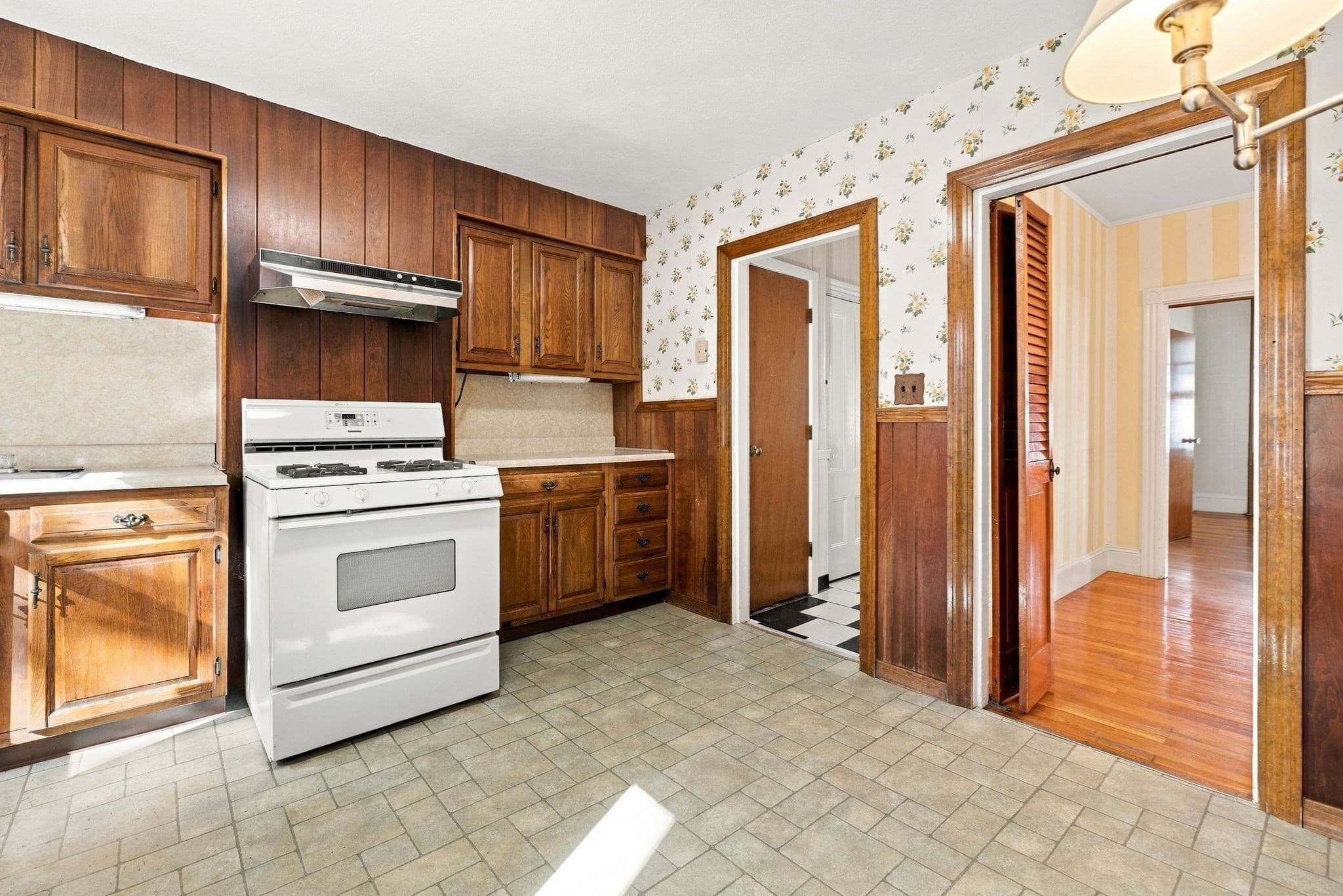Multi Family at 801-1/2 E 3rd St, Boston MA 02127, photo 11 of 34