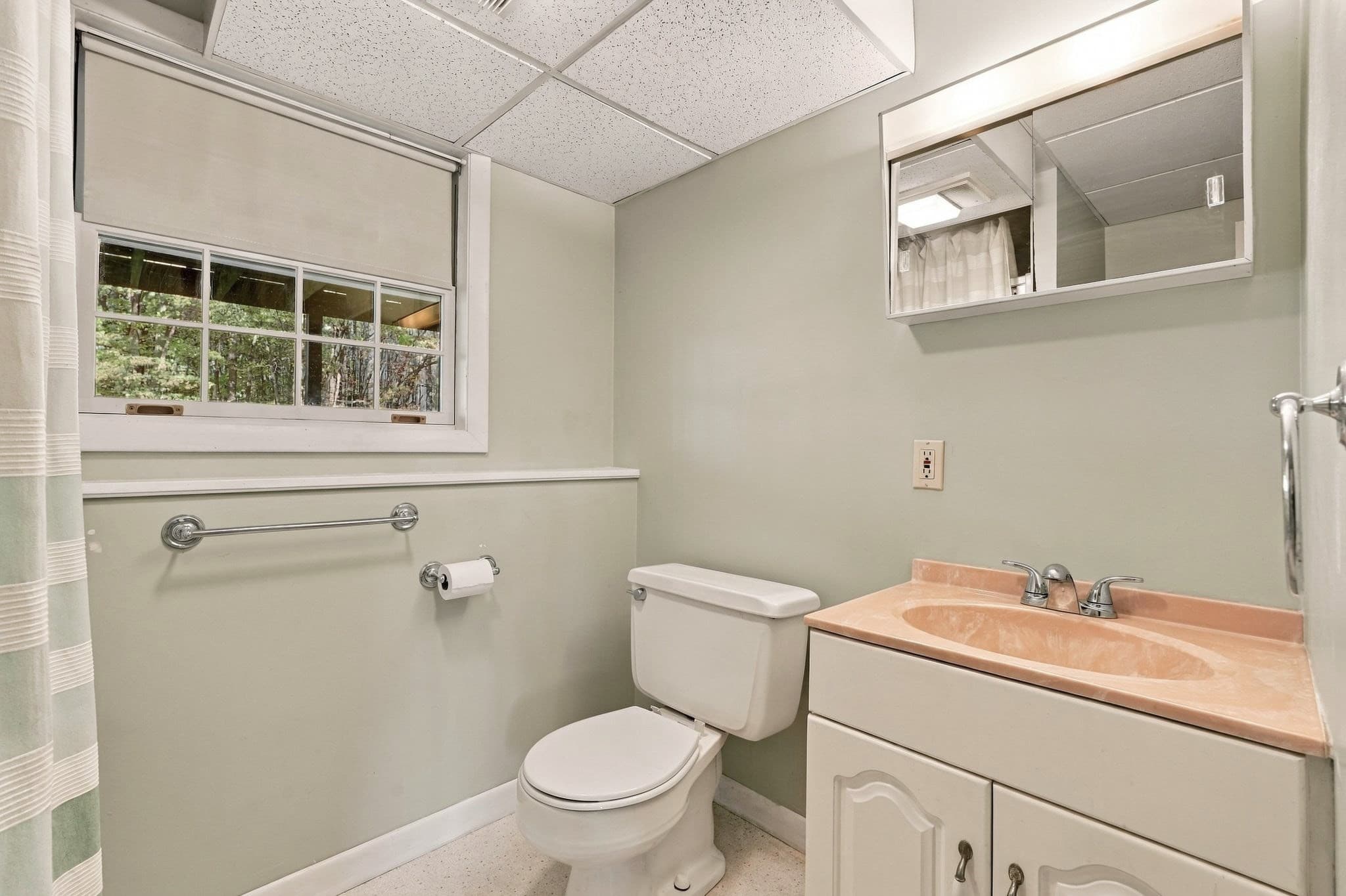 Single Family Residence at 17 Highland Ave., Easthampton MA 01027, photo 24 of 33