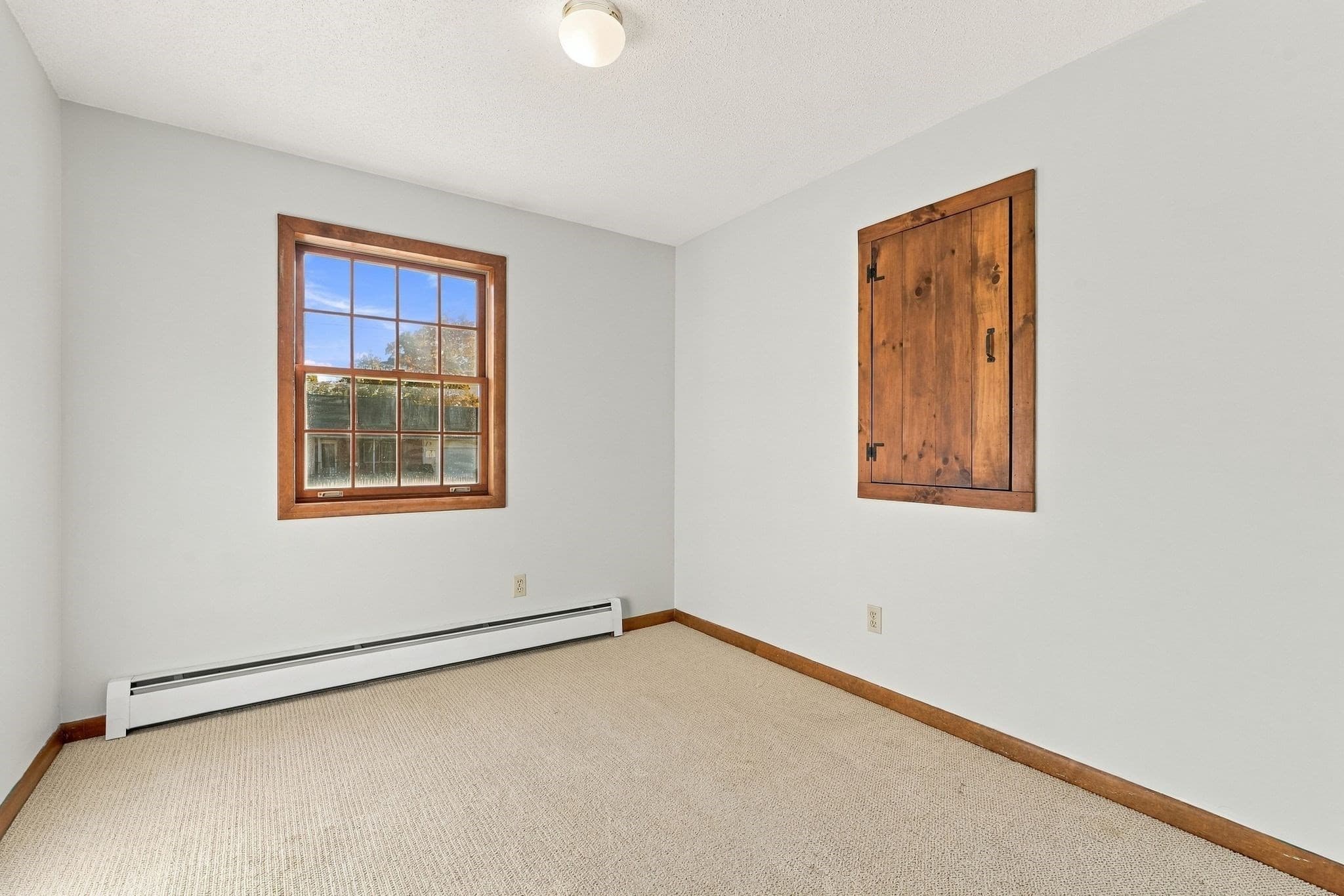 Single Family Residence at 17 Highland Ave., Easthampton MA 01027, photo 18 of 33