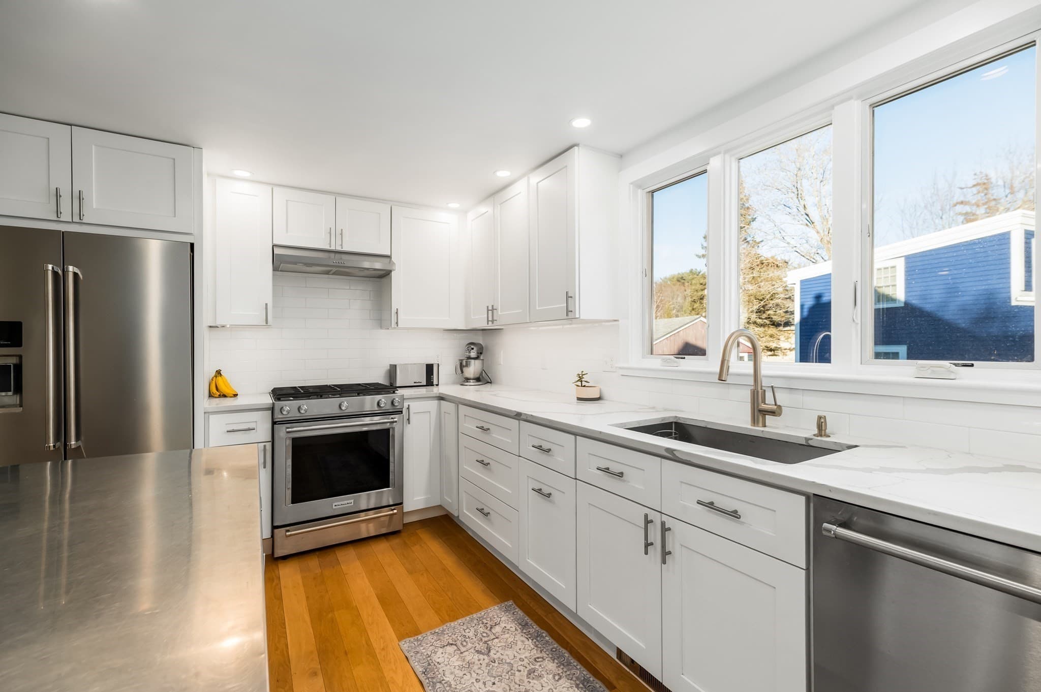 Single Family Residence at 8 Forest Street, Manchester MA 01944, photo 2 of 29