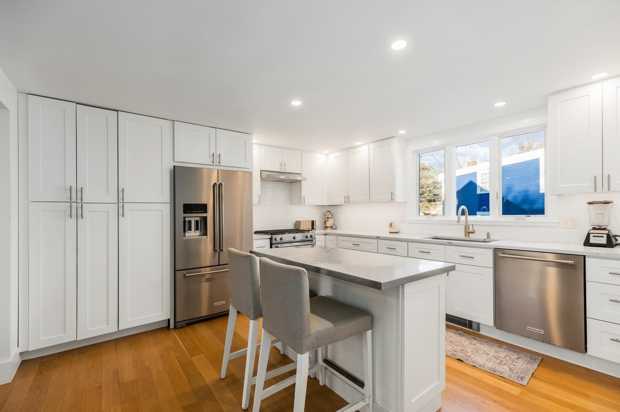 Single Family Residence at 8 Forest Street, Manchester MA 01944, photo 3 of 29