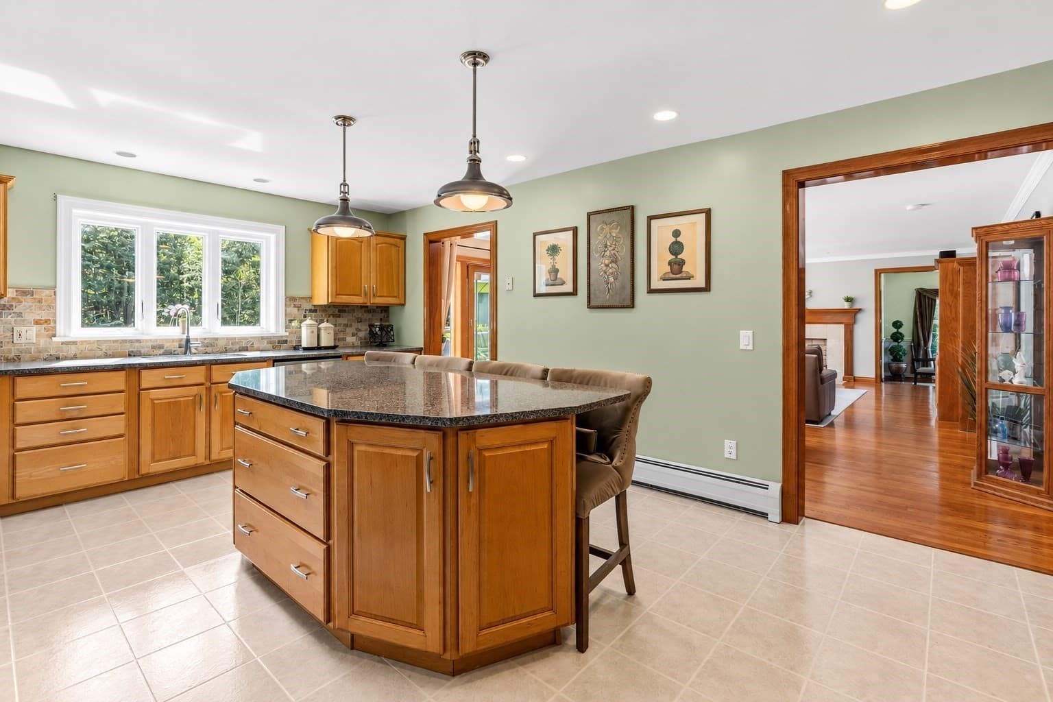 Single Family Residence at 5 Crowley Rd, Westhampton MA 01027, photo 7 of 41