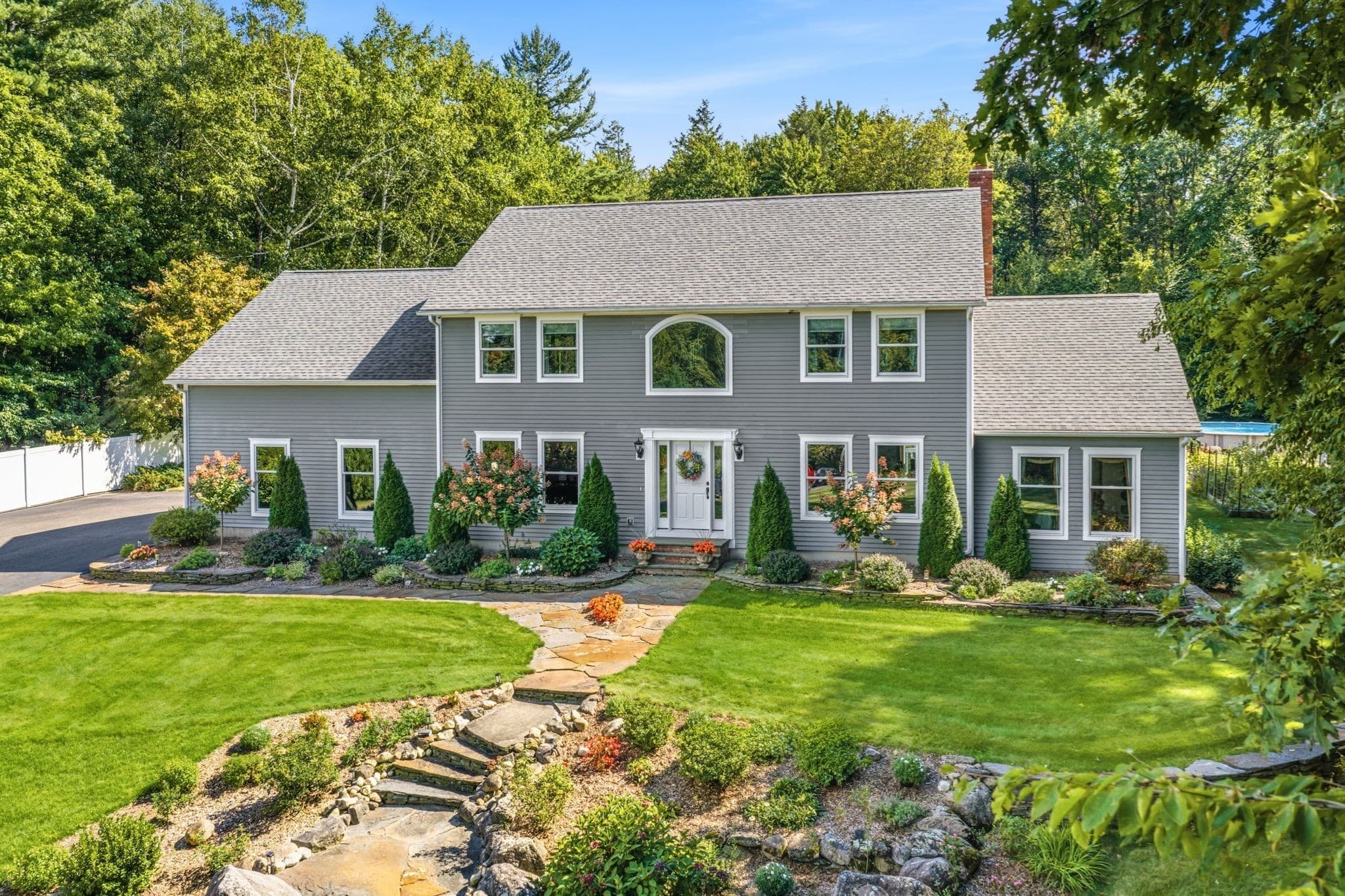 5 Crowley Rd, Westhampton MA 01027