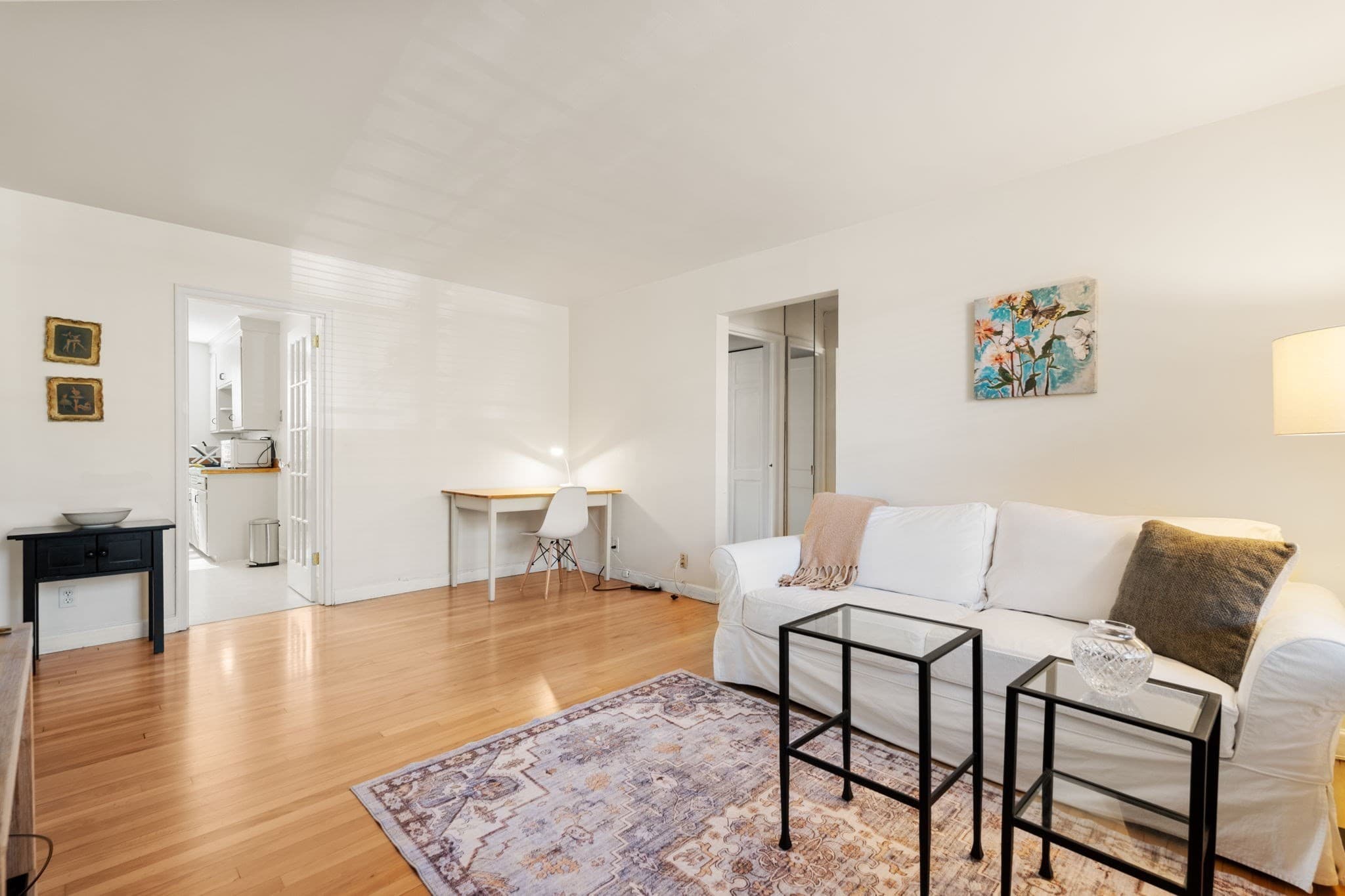 Condominium at 136 Beaconsfield Rd # 2, Brookline MA 02445, photo 5 of 17