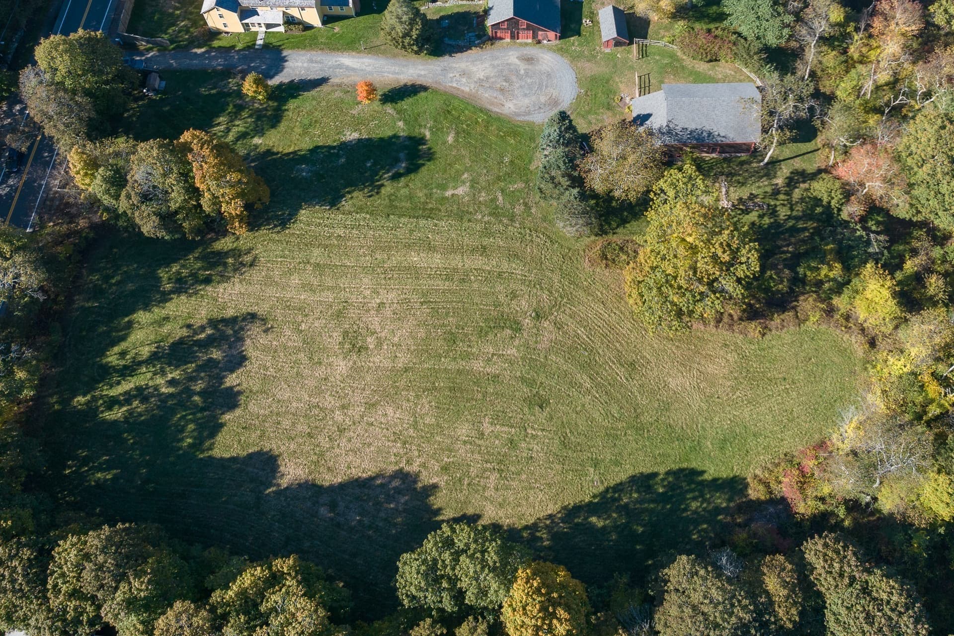 Residential at 819 Boston Post Road, Weston MA 02493, photo 10 of 11