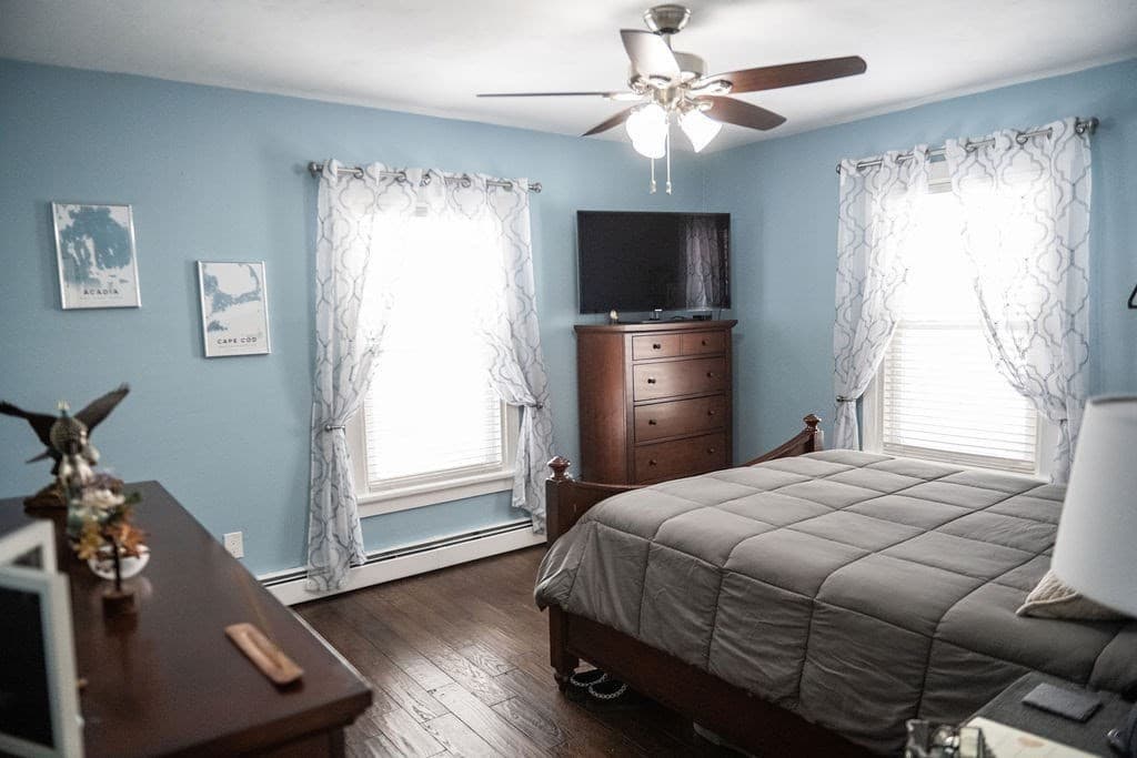 Multi Family at 104 Union St, Franklin MA 02038, photo 32 of 42