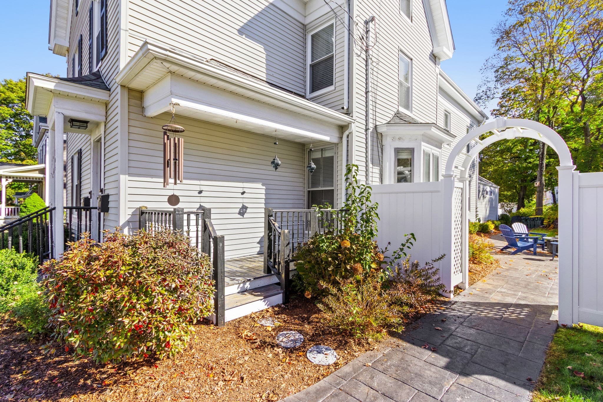 Multi Family at 104 Union St, Franklin MA 02038, photo 38 of 42