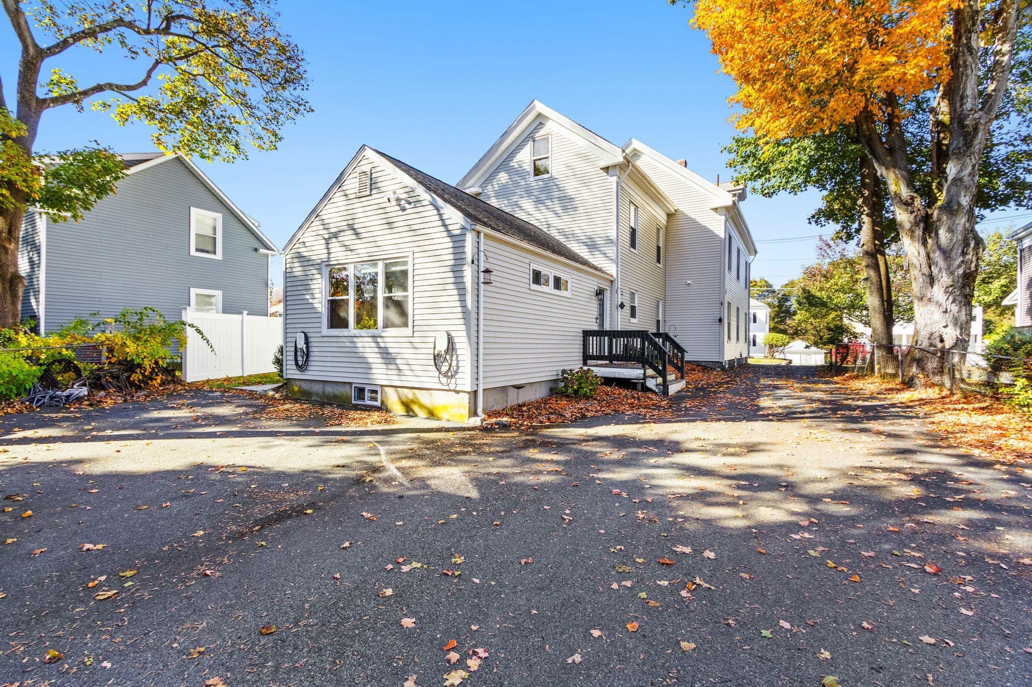 Multi Family at 104 Union St, Franklin MA 02038, photo 39 of 42