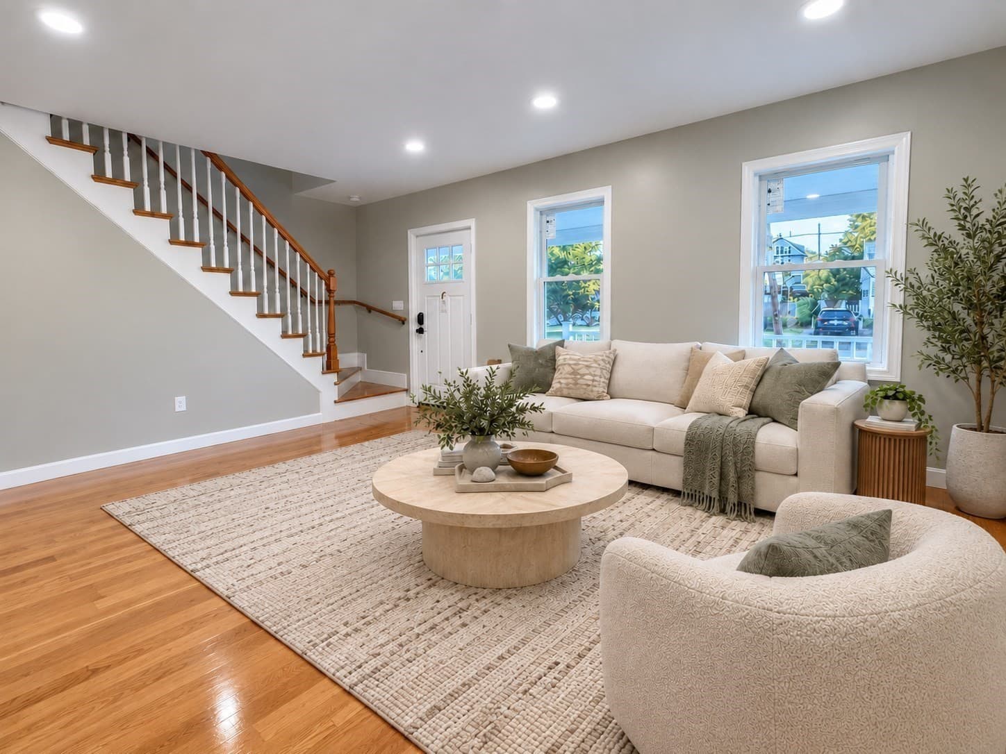 Single Family Residence at 365 Nahatan St, Norwood MA 02062, photo 6 of 41