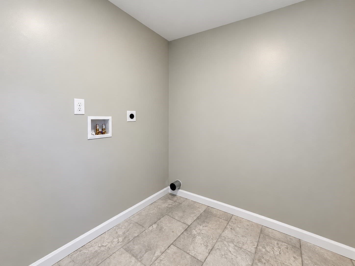 Single Family Residence at 365 Nahatan St, Norwood MA 02062, photo 14 of 41