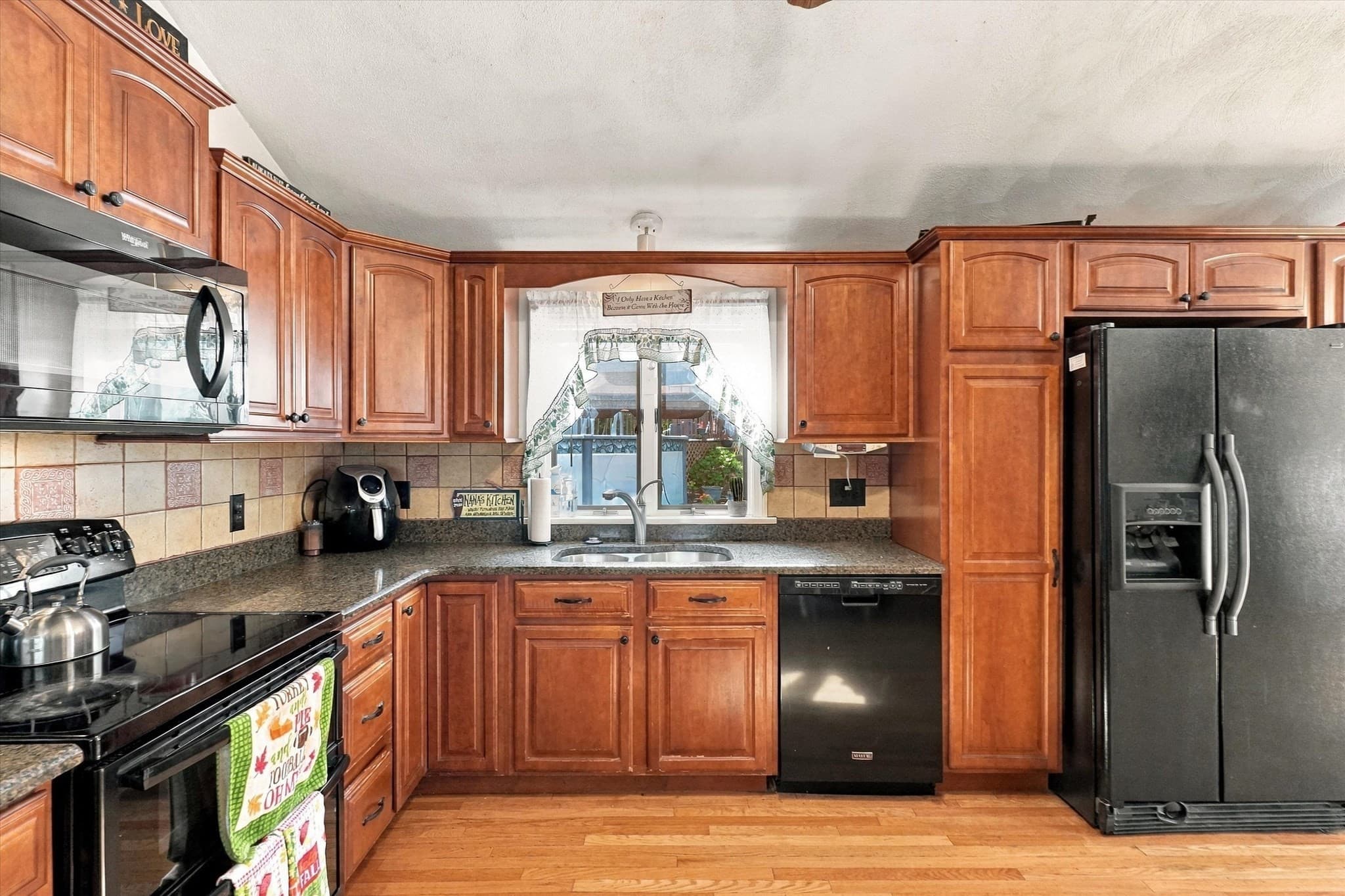 Single Family Residence at 14 Dibble Road, Lynn MA 01904, photo 4 of 42