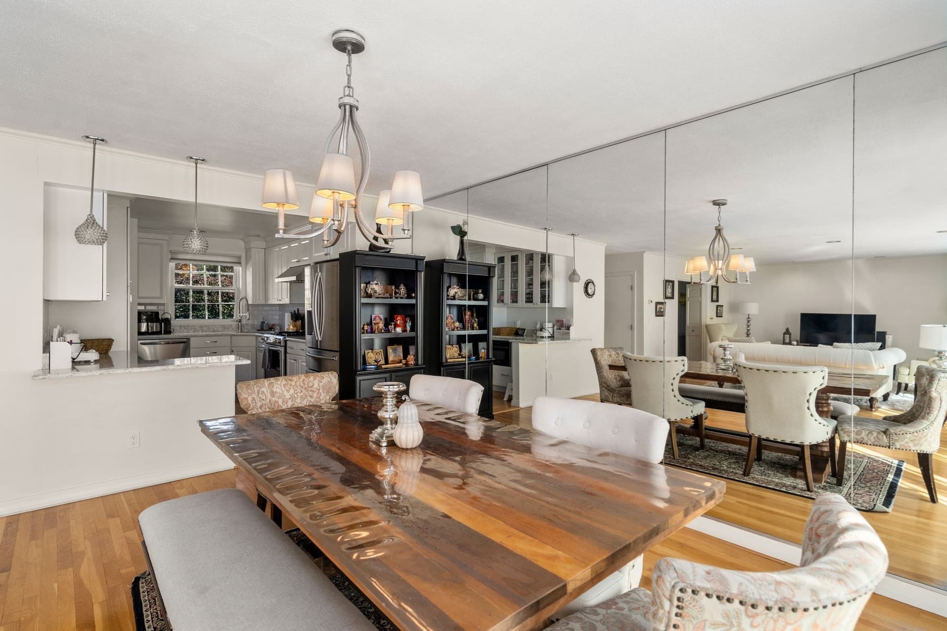 Attached (Townhouse/Rowhouse/Duplex) at 60 Hammond Pond Parkway # 60, Brookline MA 02467, photo 7 of 23