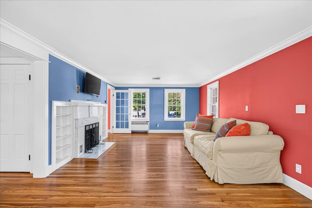 Single Family Residence at 238 Liberty St, Braintree MA 02184, photo 9 of 41