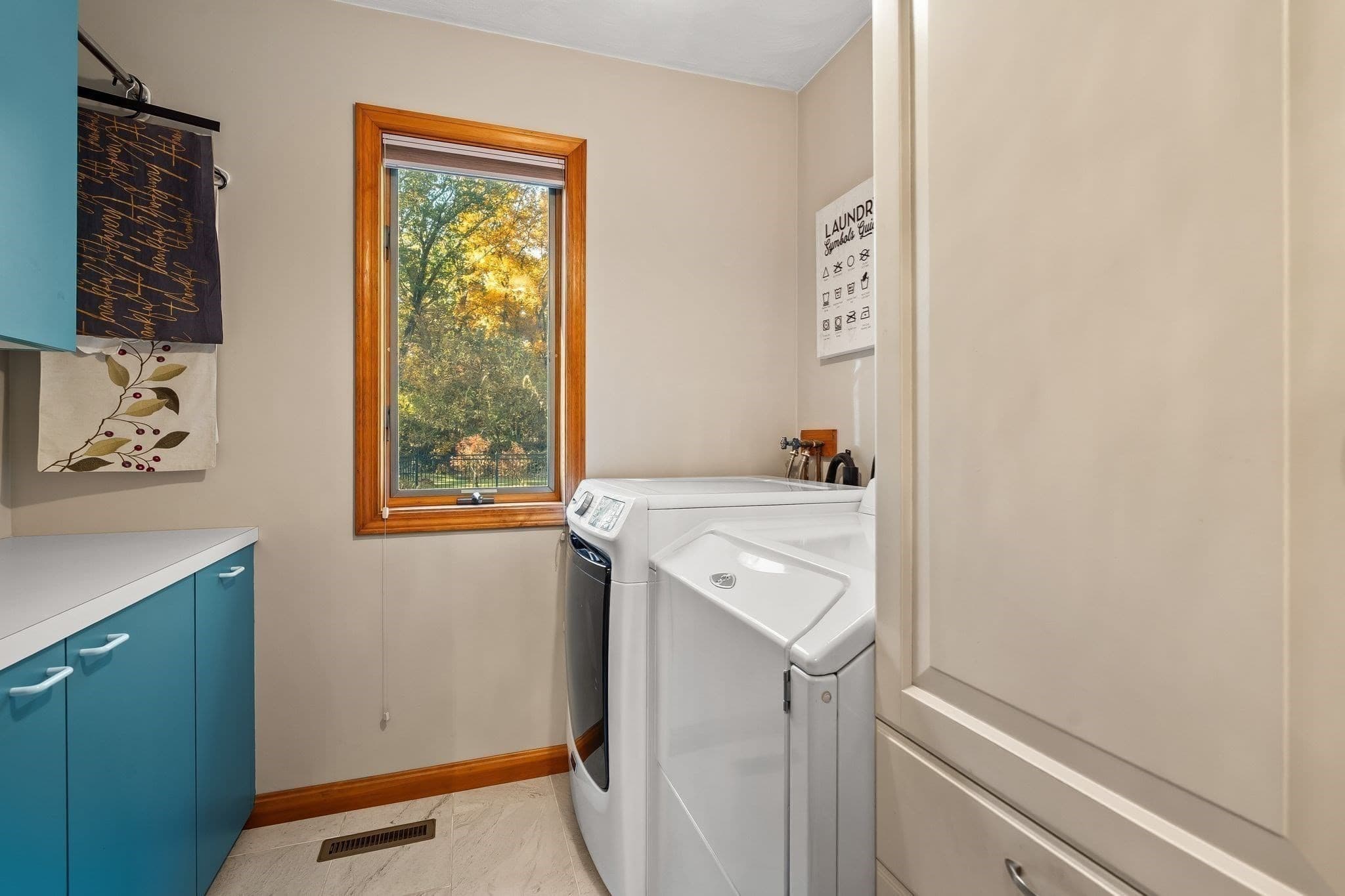 Single Family Residence at 247 Riverlin St, Millbury MA 01527, photo 18 of 42