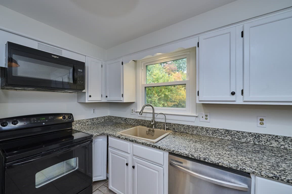 Single Family Residence at 13 Fernglade Rd, Burlington MA 01803, photo 16 of 36
