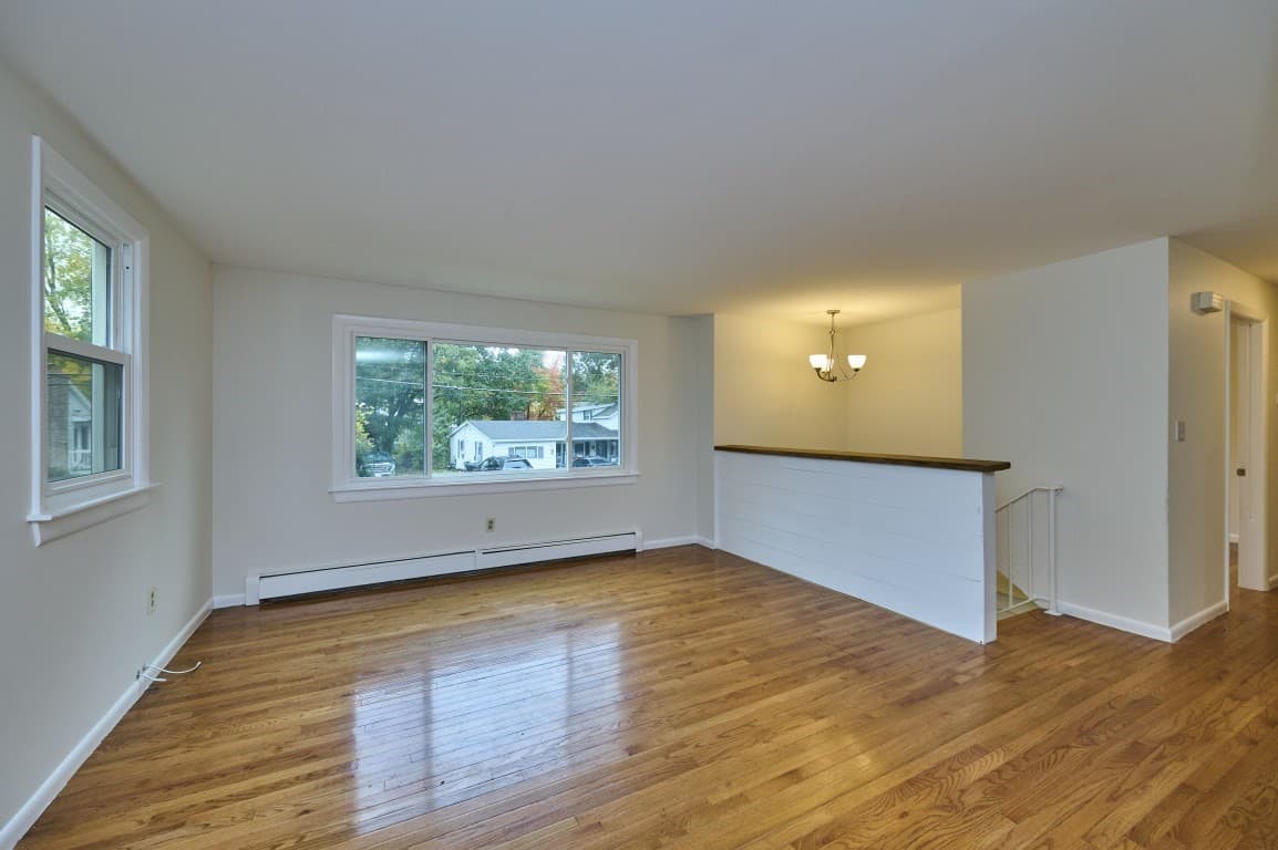 Single Family Residence at 13 Fernglade Rd, Burlington MA 01803, photo 10 of 36
