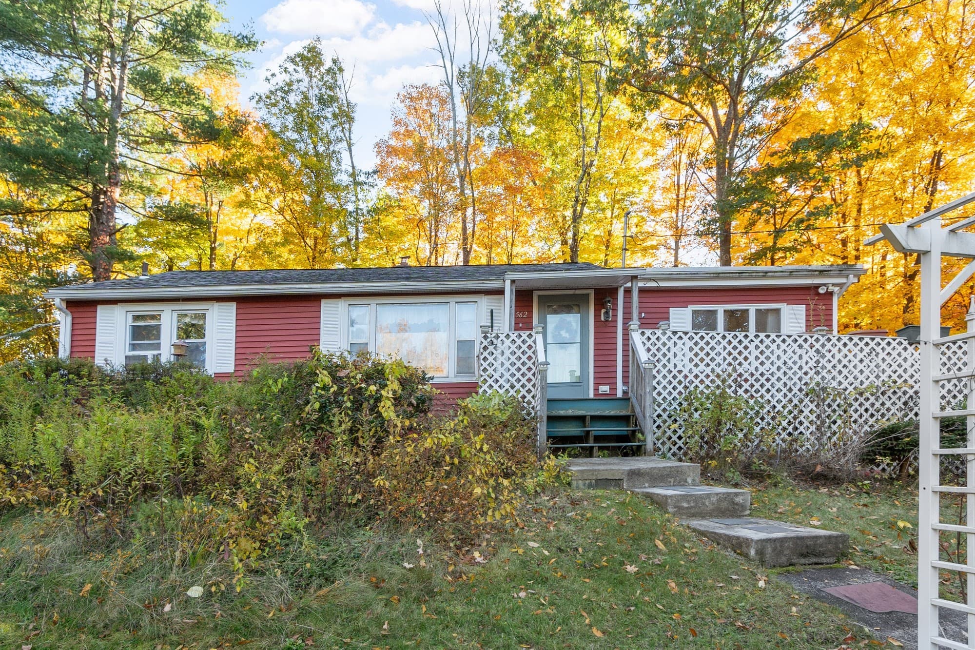 562 Union Street, Leominster MA 01453