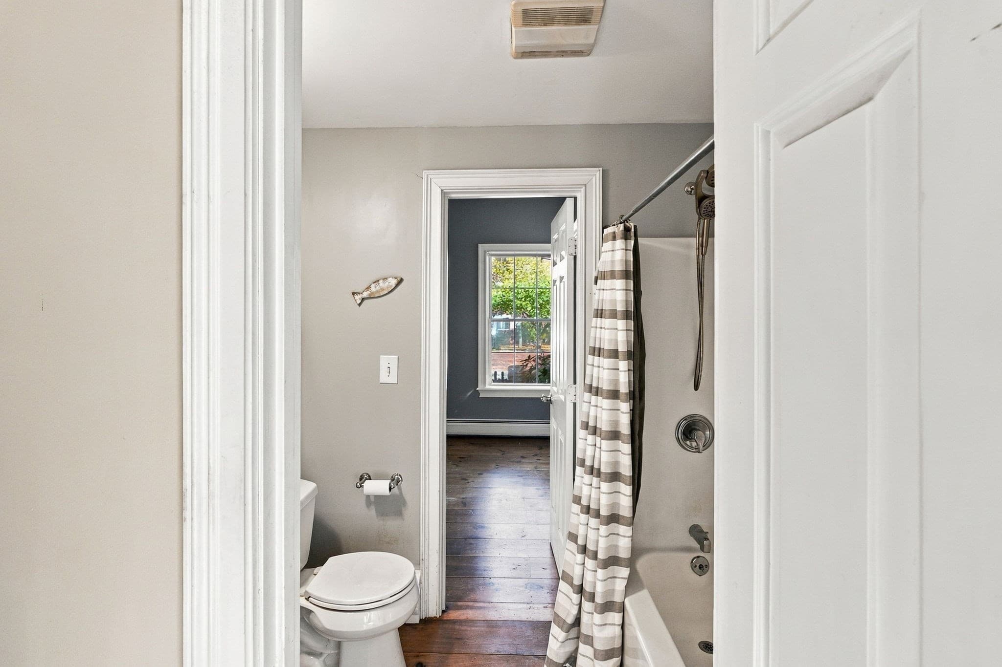 Condominium at 131 Merrimac St # 1, Newburyport MA 01950, photo 20 of 24