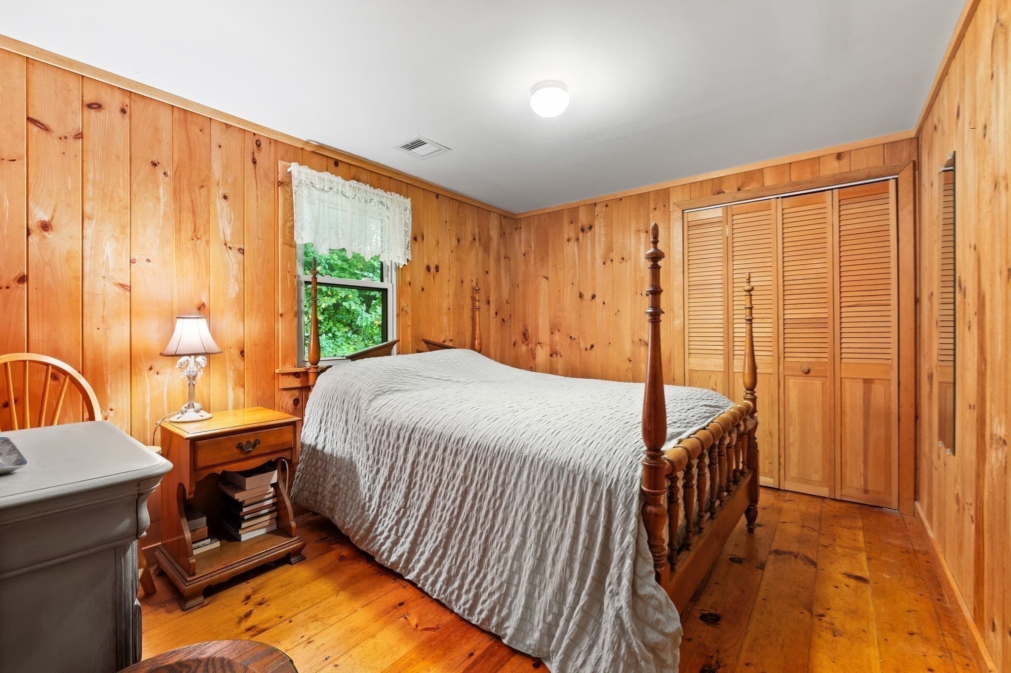 Single Family Residence at 224 Cottage, Weare NH 03281, photo 16 of 28