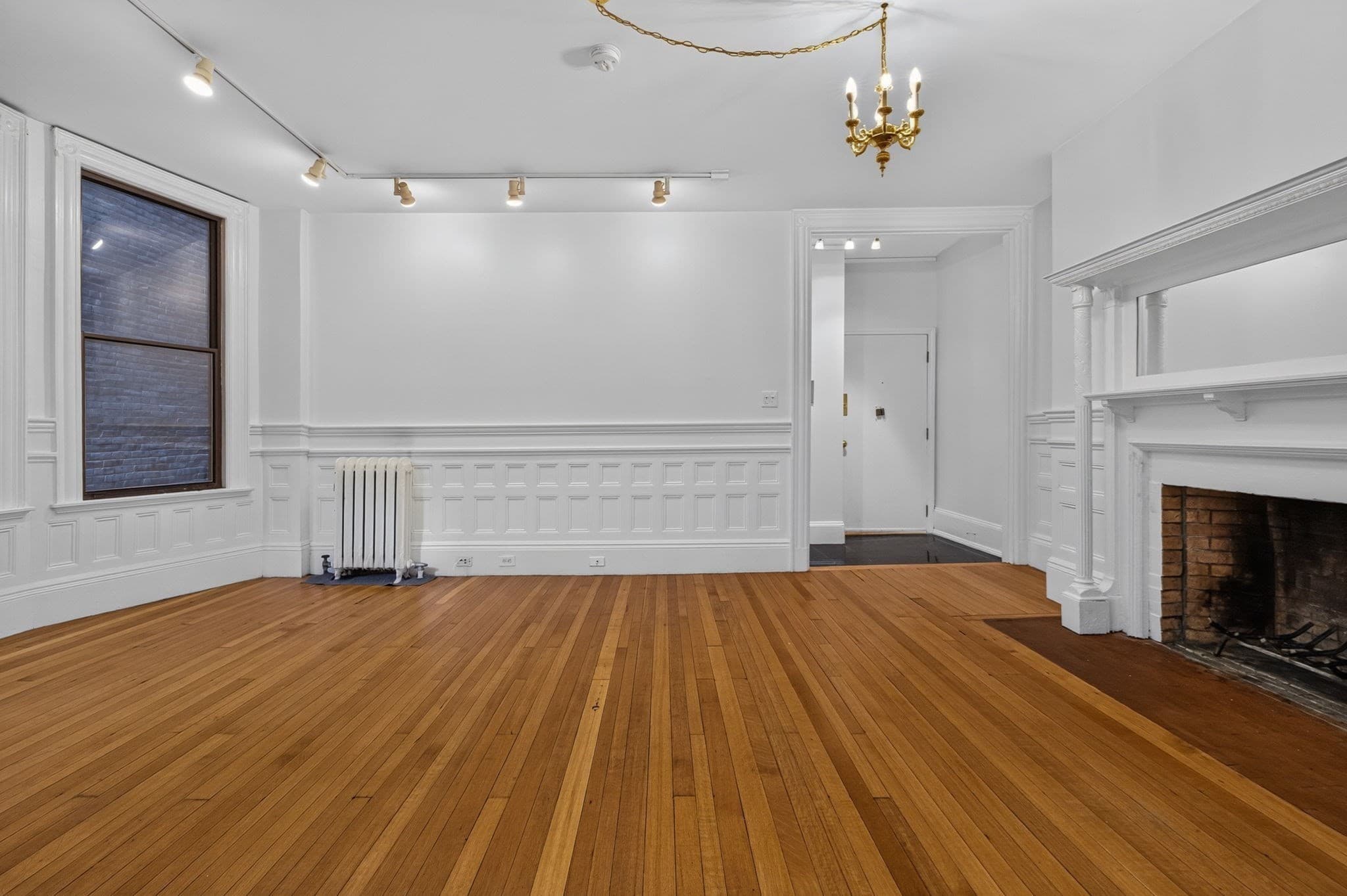 Condominium at 362 Commonwealth Ave # 4D, Boston MA 02115, photo 6 of 30