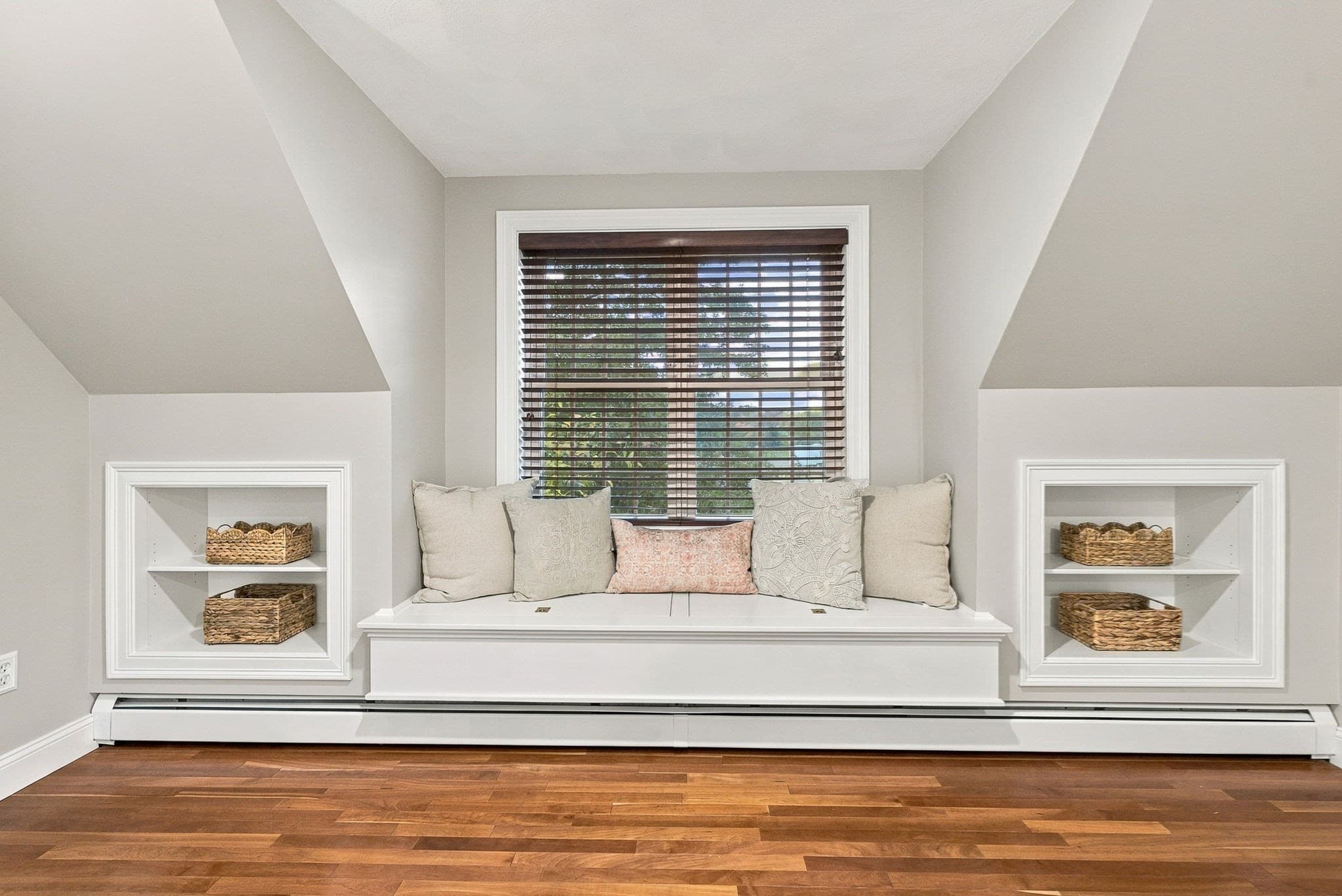 Single Family Residence at 14 South Hampton Rd, Amesbury MA 01913, photo 32 of 42