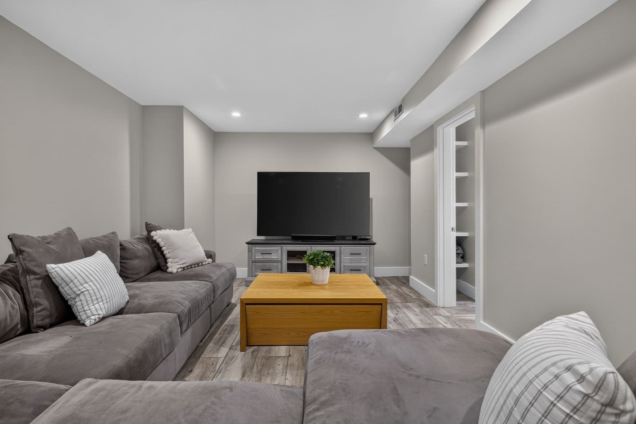 Condominium at 611 Centre St # 1, Newton MA 02458, photo 36 of 42