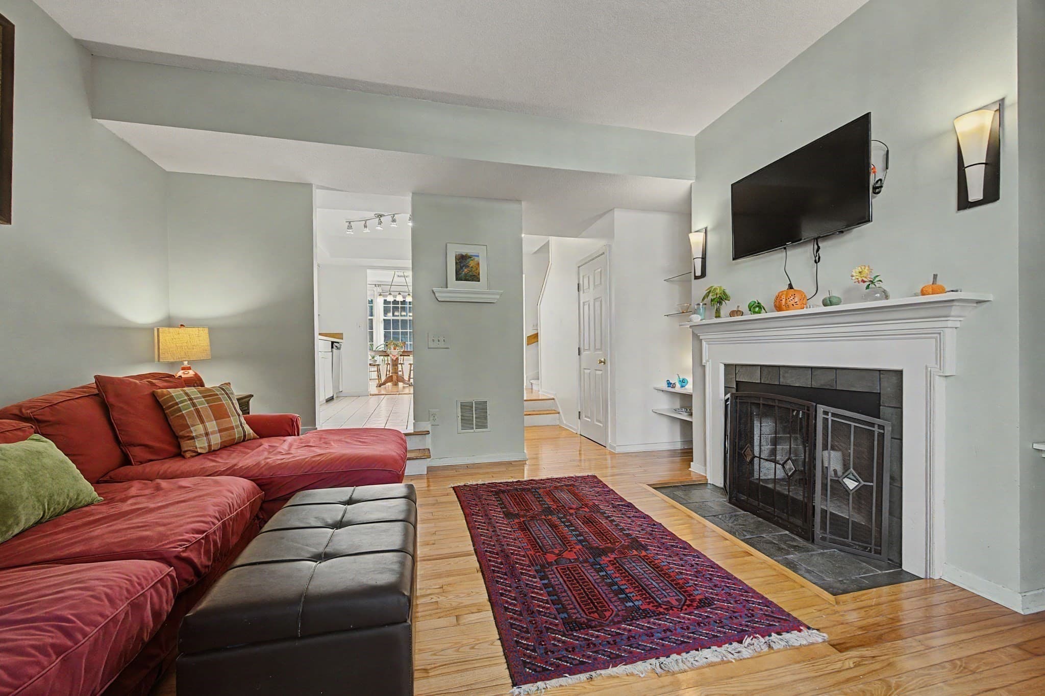 Condominium at 65 Amity Pl # 65, Amherst MA 01002, photo 9 of 38
