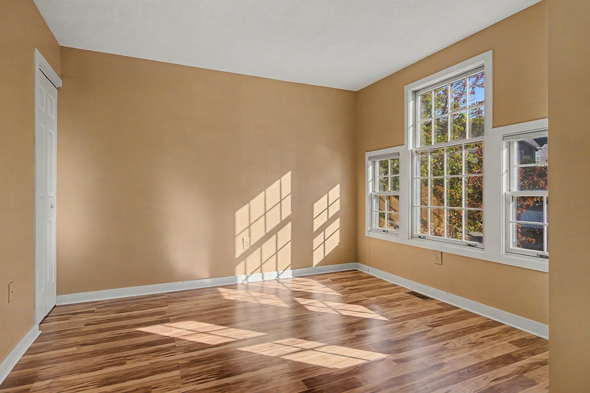 Condominium at 65 Amity Pl # 65, Amherst MA 01002, photo 18 of 38