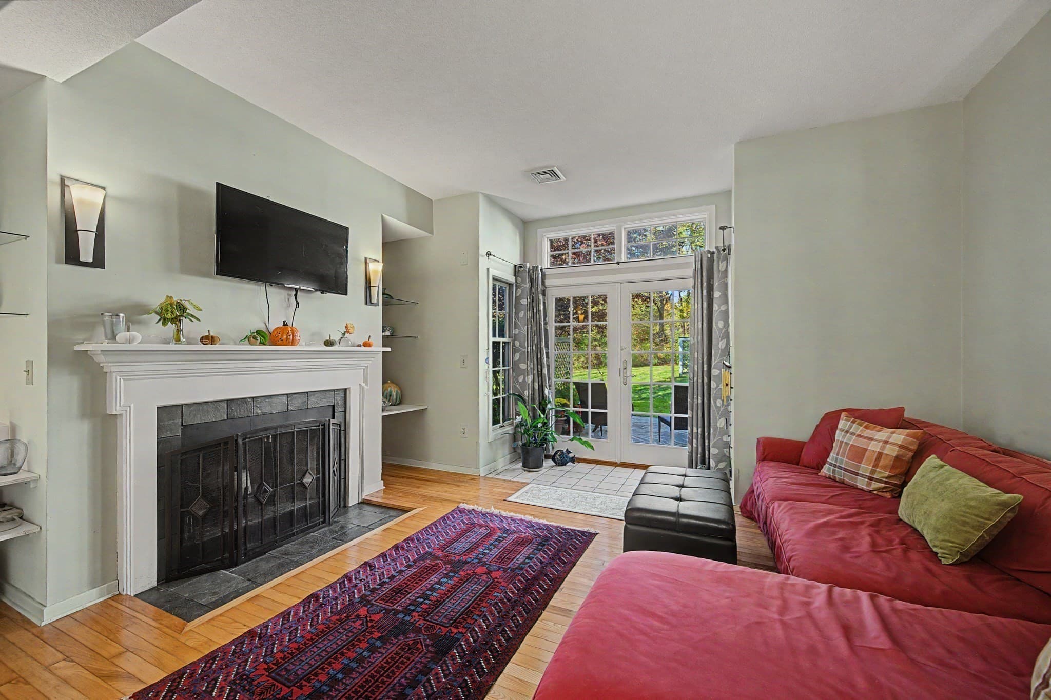 Condominium at 65 Amity Pl # 65, Amherst MA 01002, photo 11 of 38