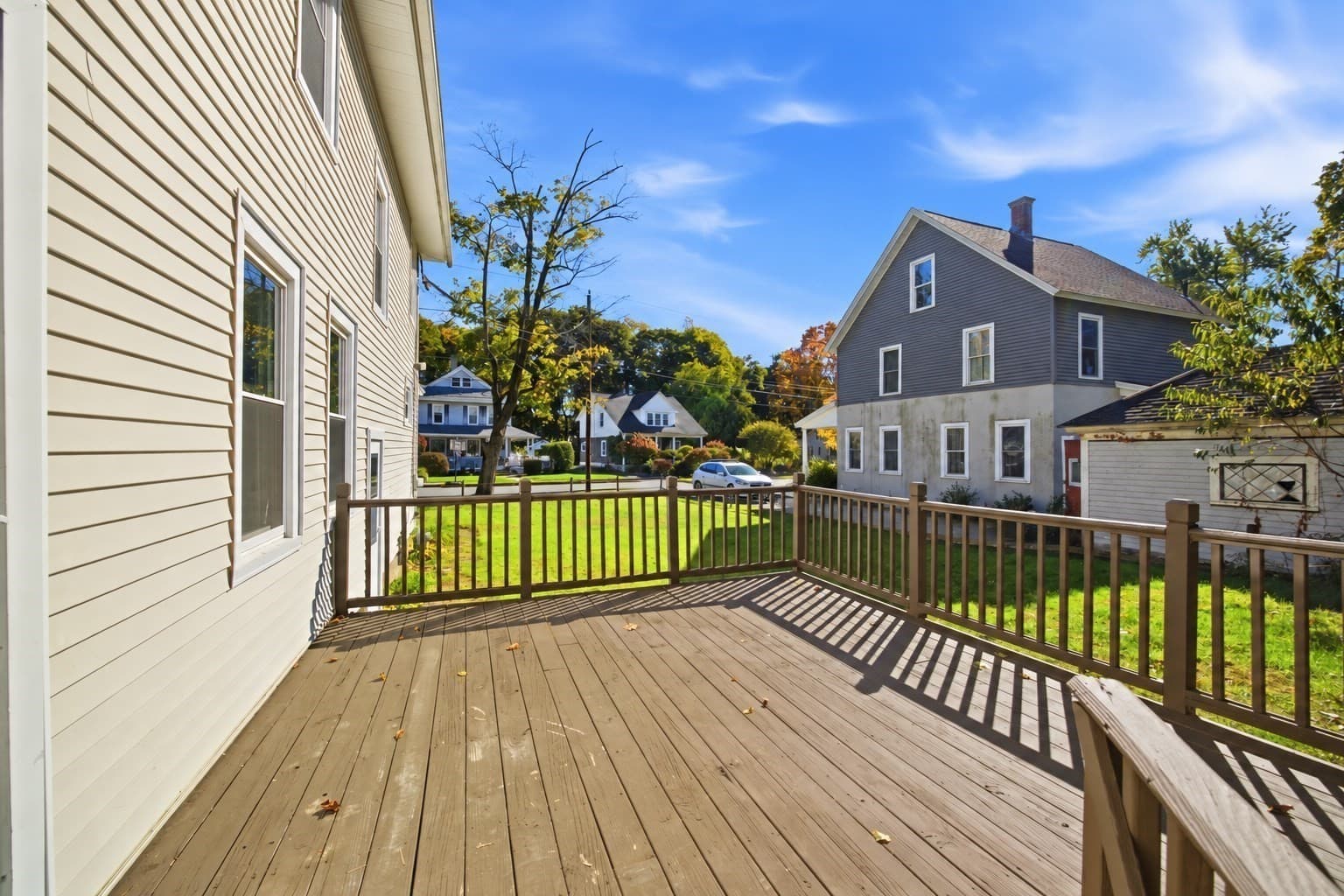 Single Family Residence at 25 Park Ave, Greenfield MA 01301, photo 7 of 36