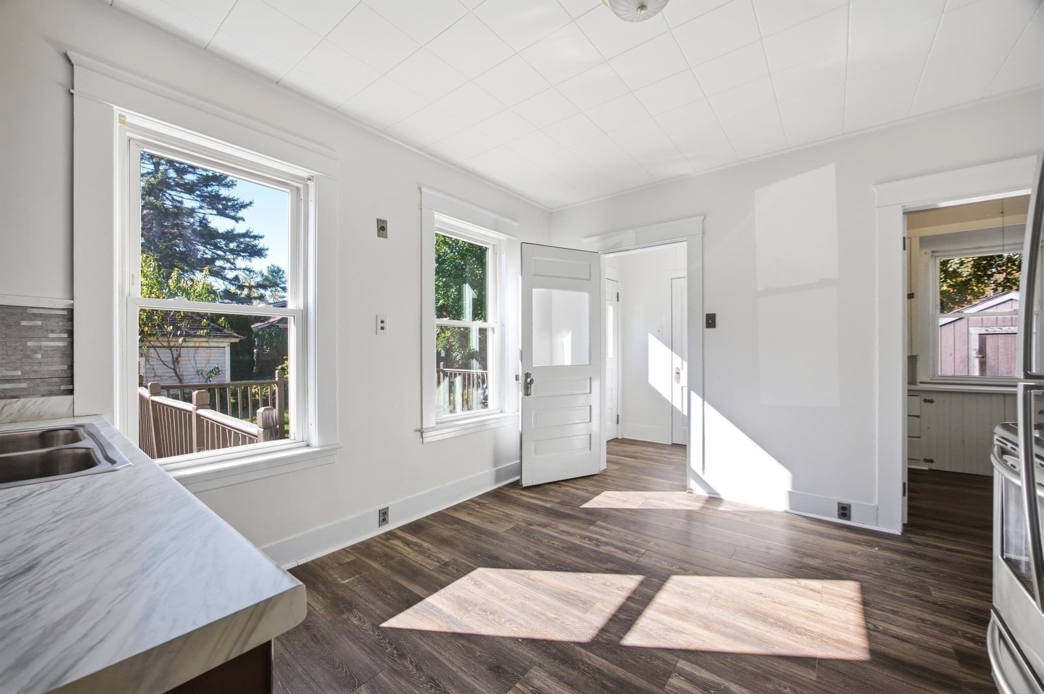 Single Family Residence at 25 Park Ave, Greenfield MA 01301, photo 10 of 36