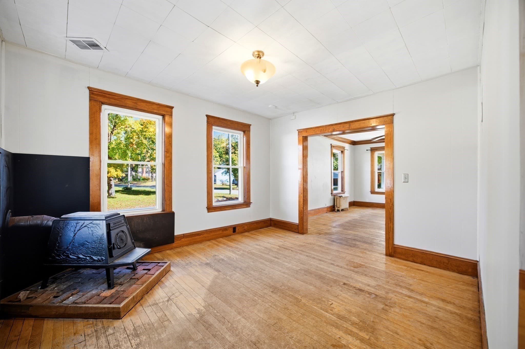 Single Family Residence at 25 Park Ave, Greenfield MA 01301, photo 14 of 36