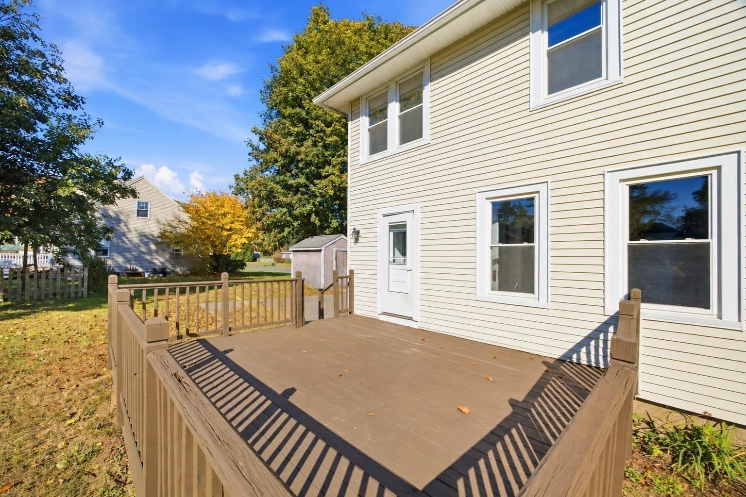 Single Family Residence at 25 Park Ave, Greenfield MA 01301, photo 8 of 36