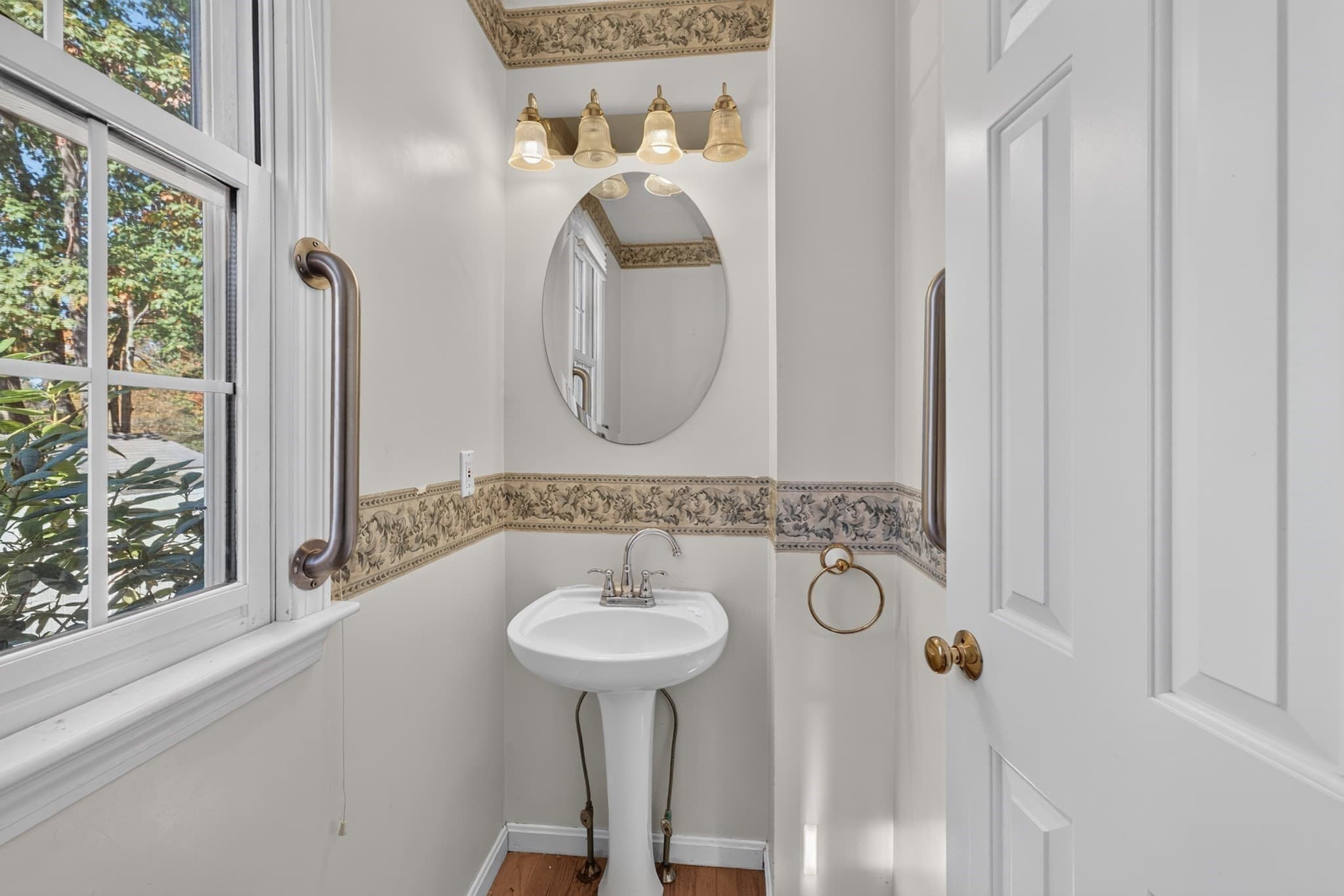 Single Family Residence at 9 Arbor Drive, Shrewsbury MA 01545, photo 16 of 31