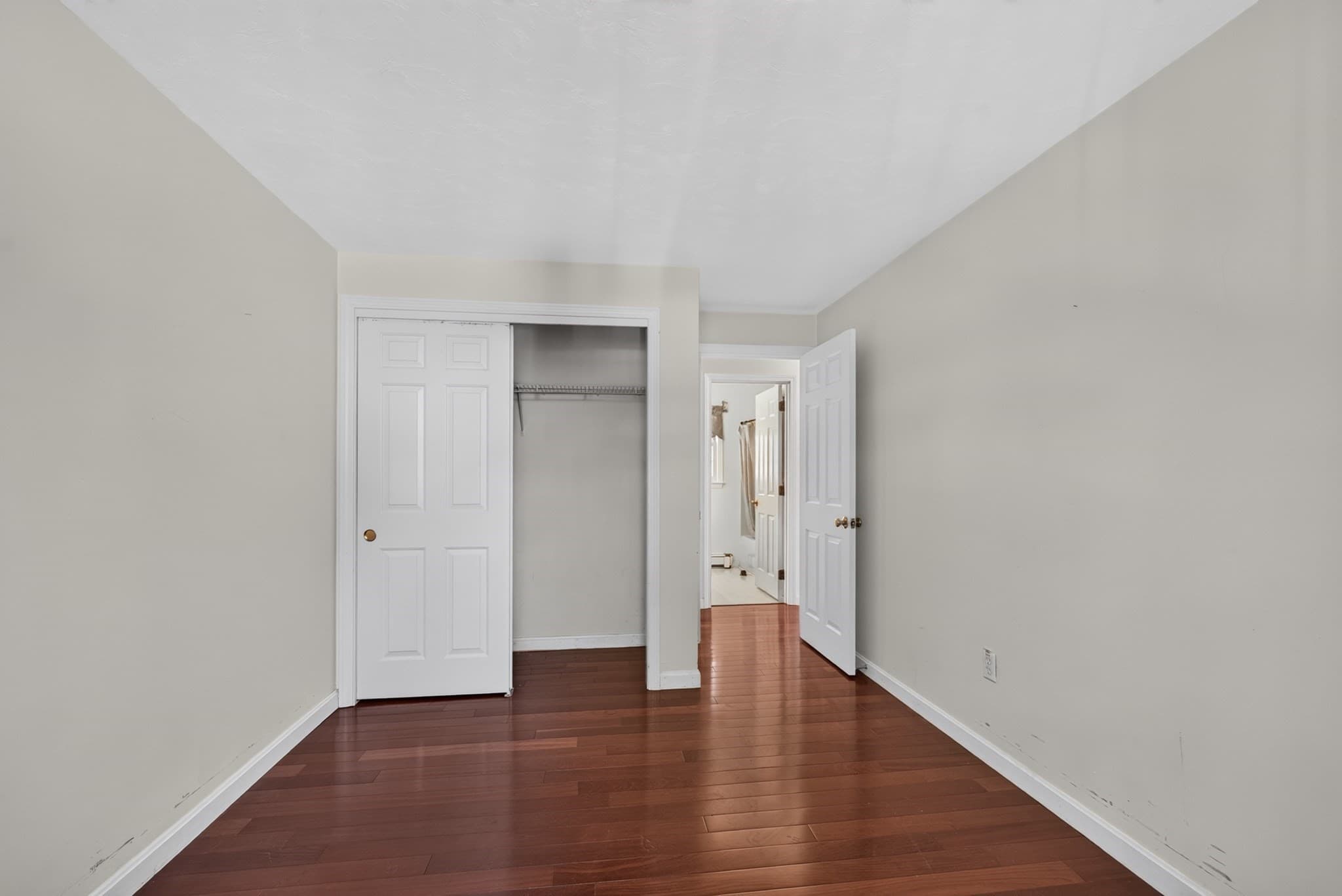 Single Family Residence at 9 Arbor Drive, Shrewsbury MA 01545, photo 19 of 31