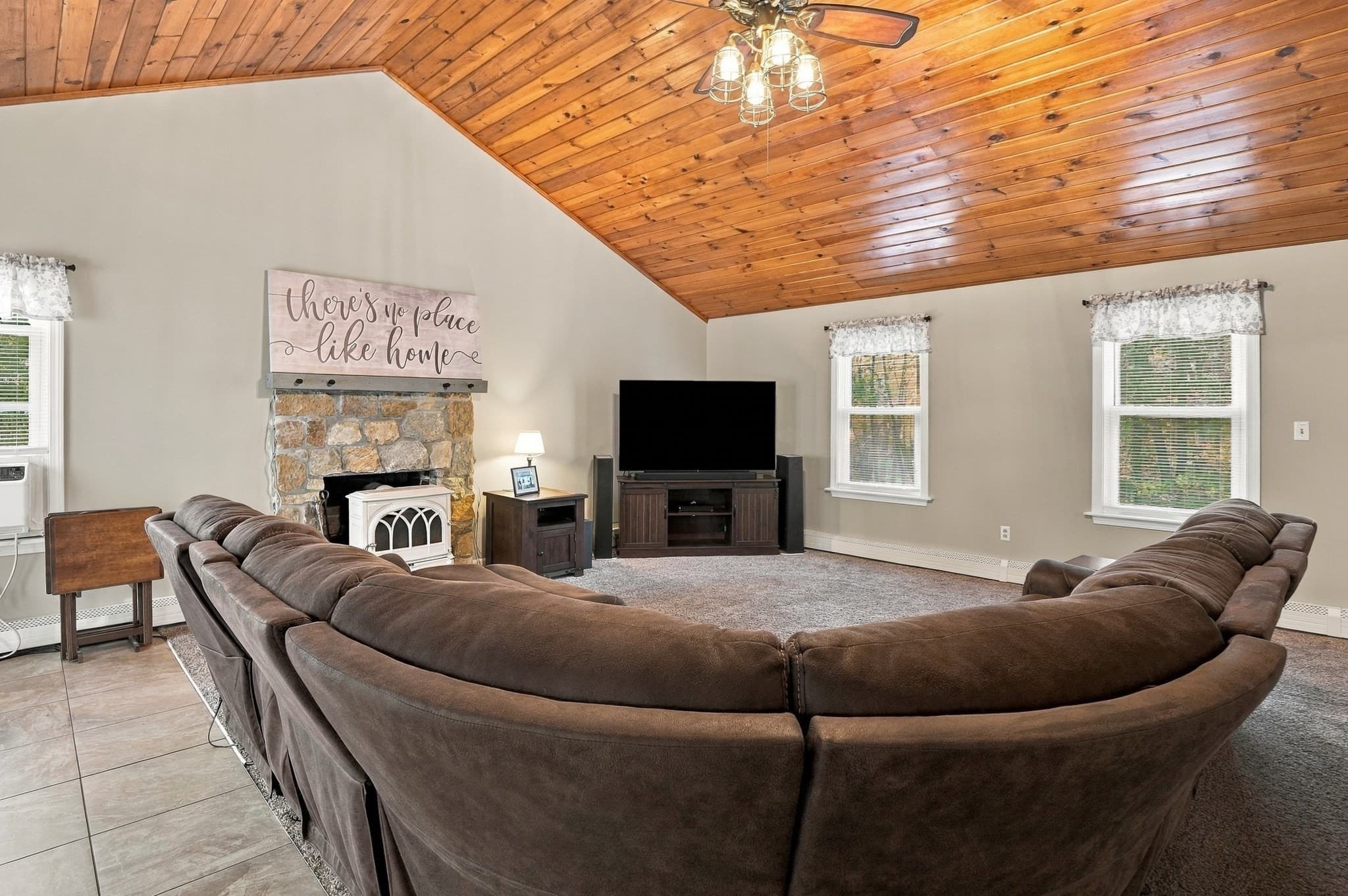 Single Family Residence at 23 Talon Drive, Millville MA 01529, photo 14 of 42