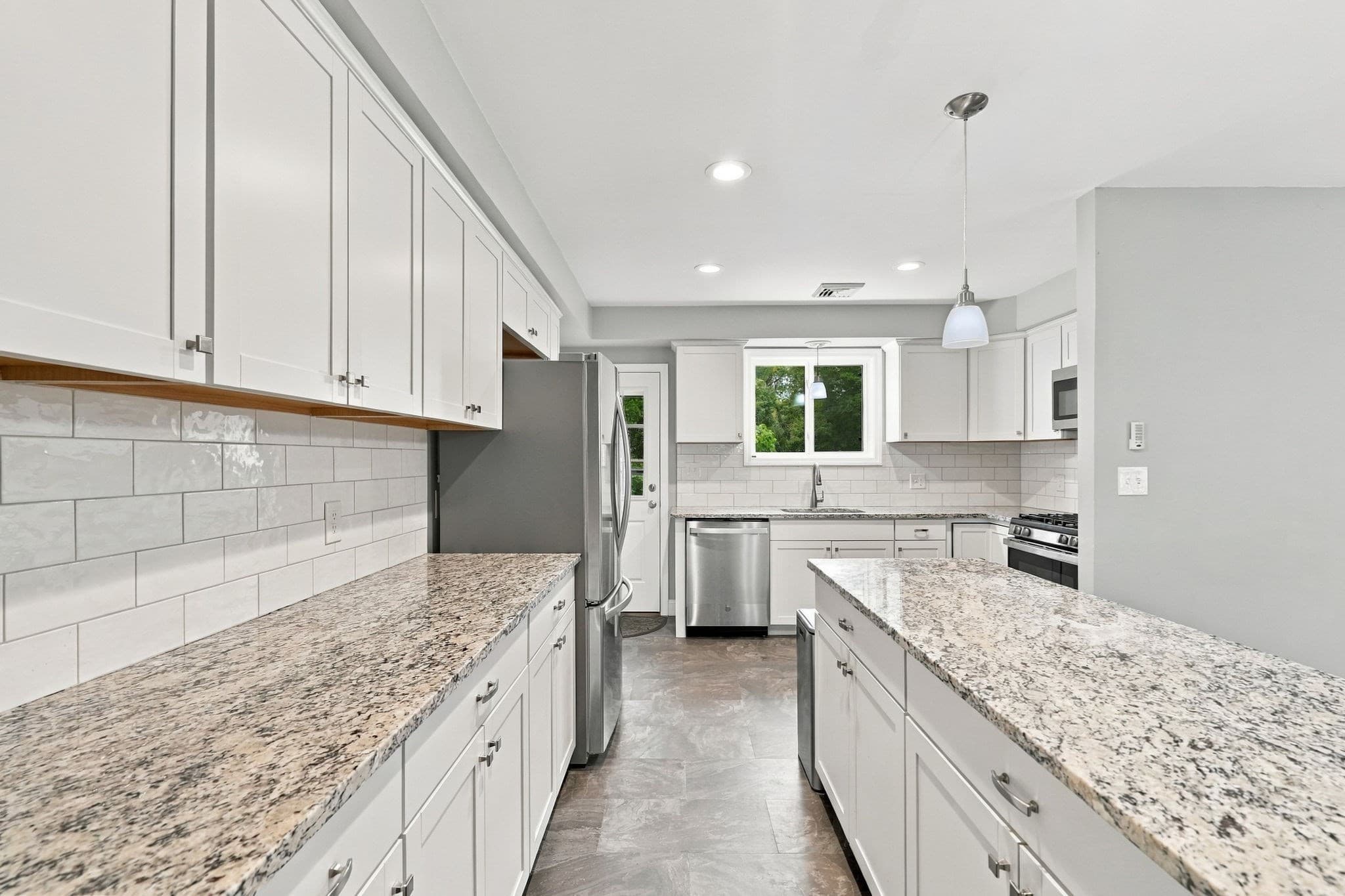2 Family - 2 Units Side by Side at 655 Gardners Neck Rd, Swansea MA 02777, photo 10 of 42
