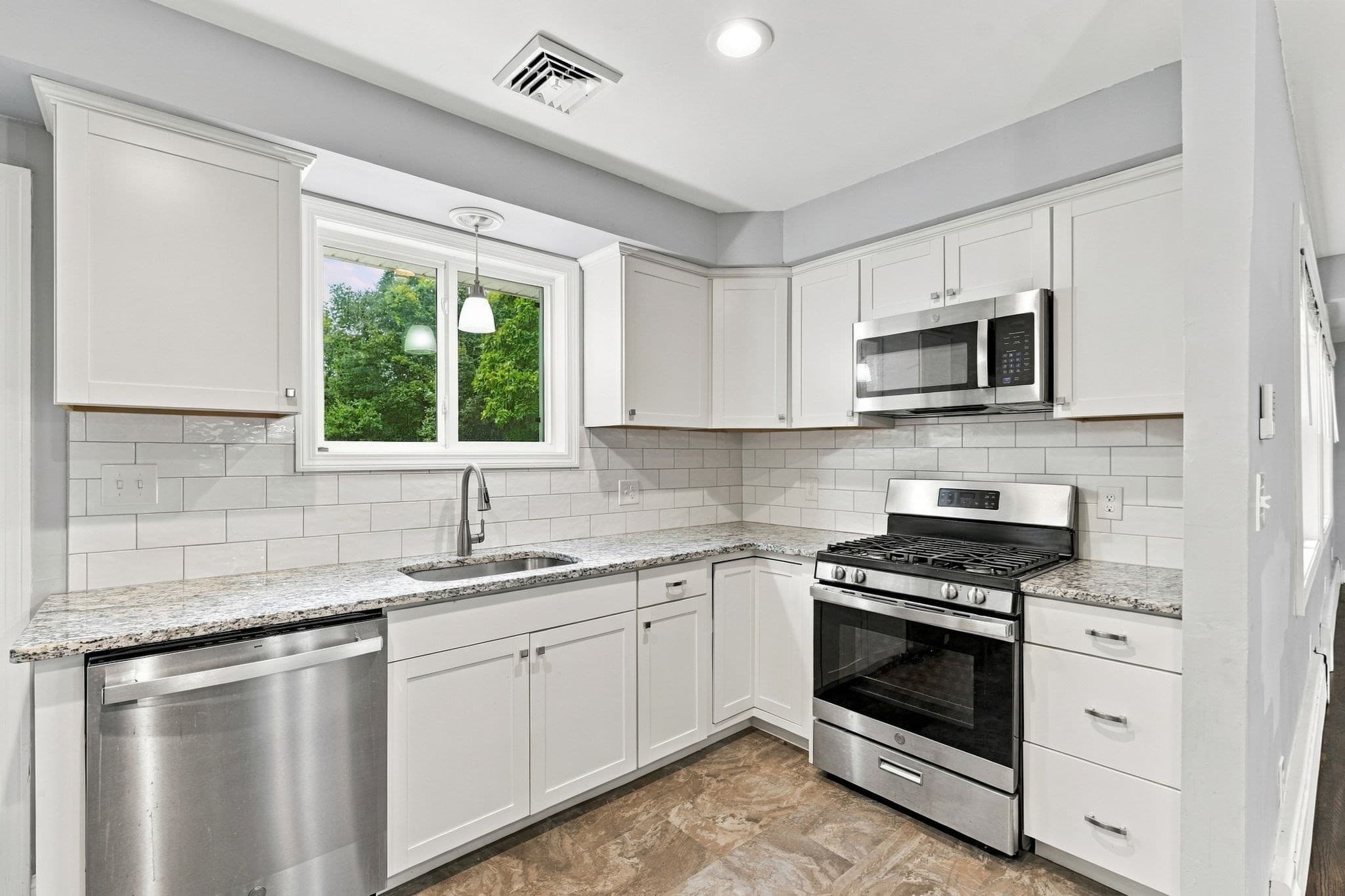 2 Family - 2 Units Side by Side at 655 Gardners Neck Rd, Swansea MA 02777, photo 11 of 42