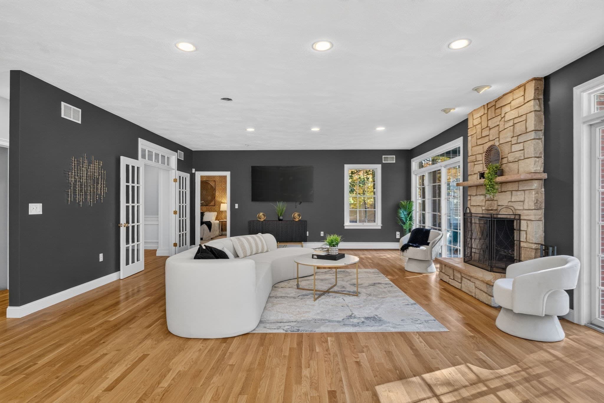 Single Family Residence at 18 Morningside Dr, Topsfield MA 01983, photo 13 of 42