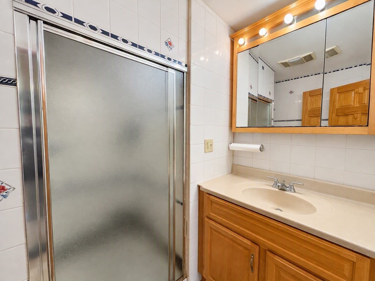 Single Family Residence at 231 Waltham St, Newton MA 02465, photo 16 of 24